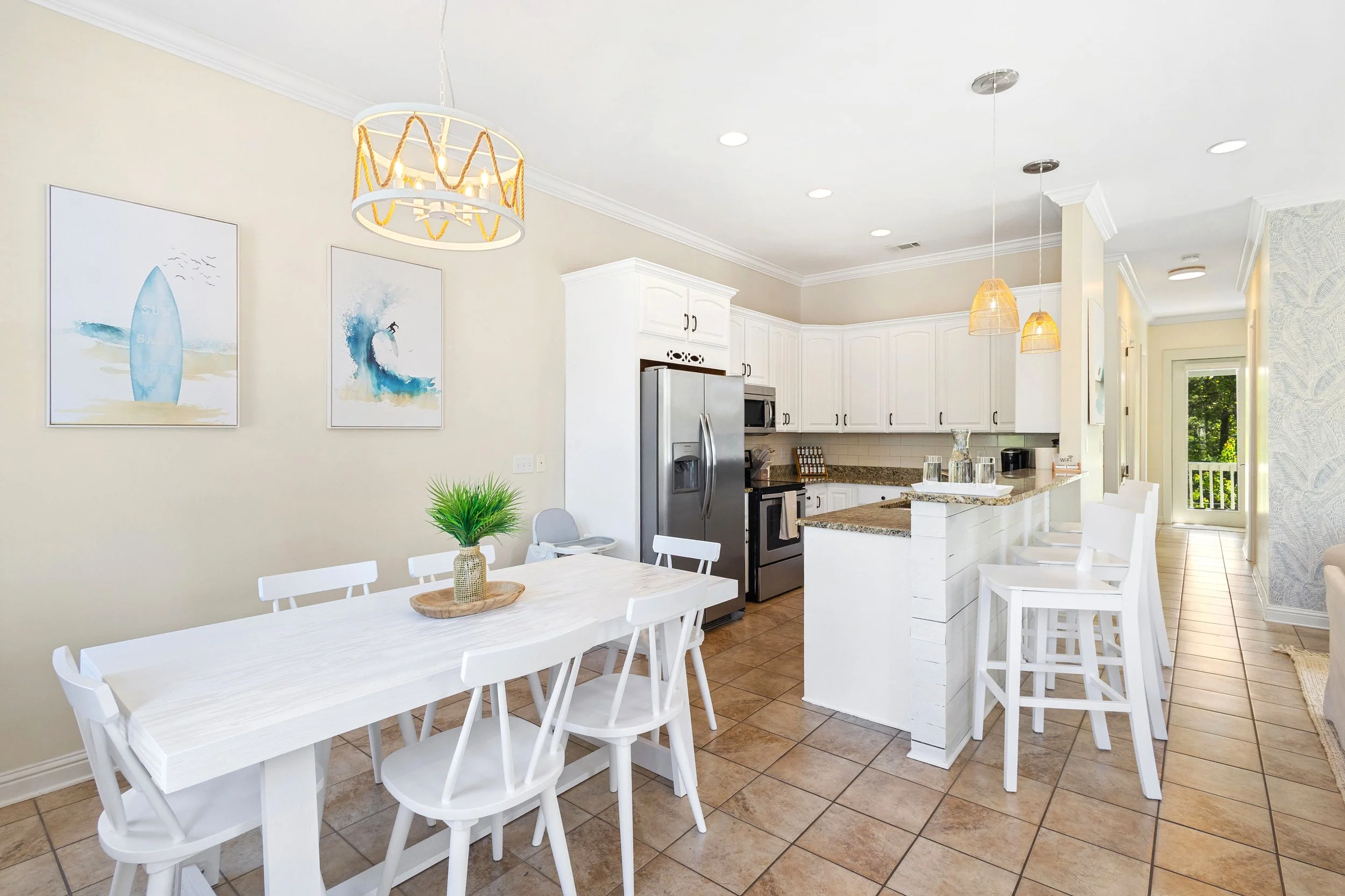Kitchen + dining. Gather, snack, repeat. 