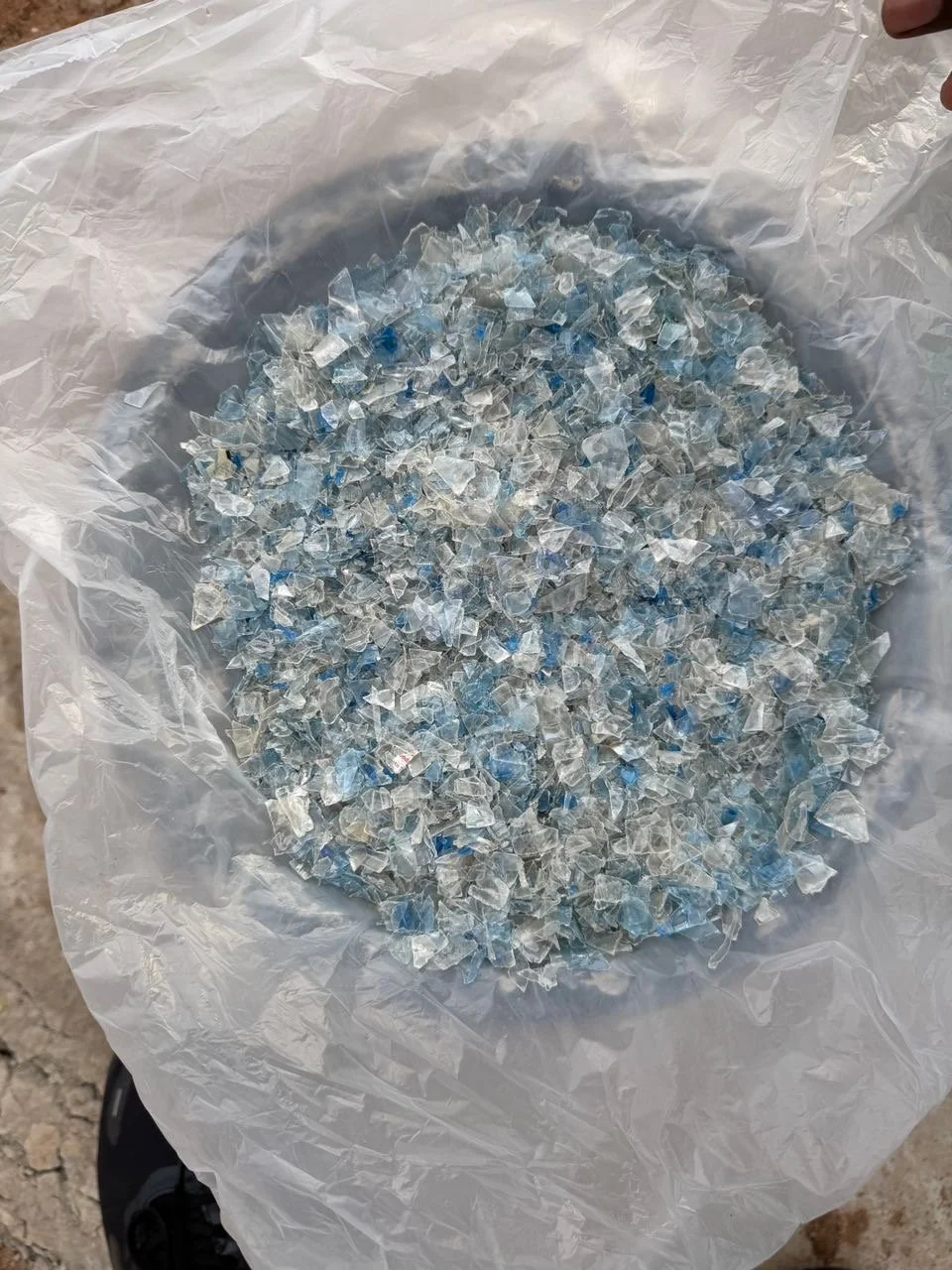 COLD WASHED PET FLAKES