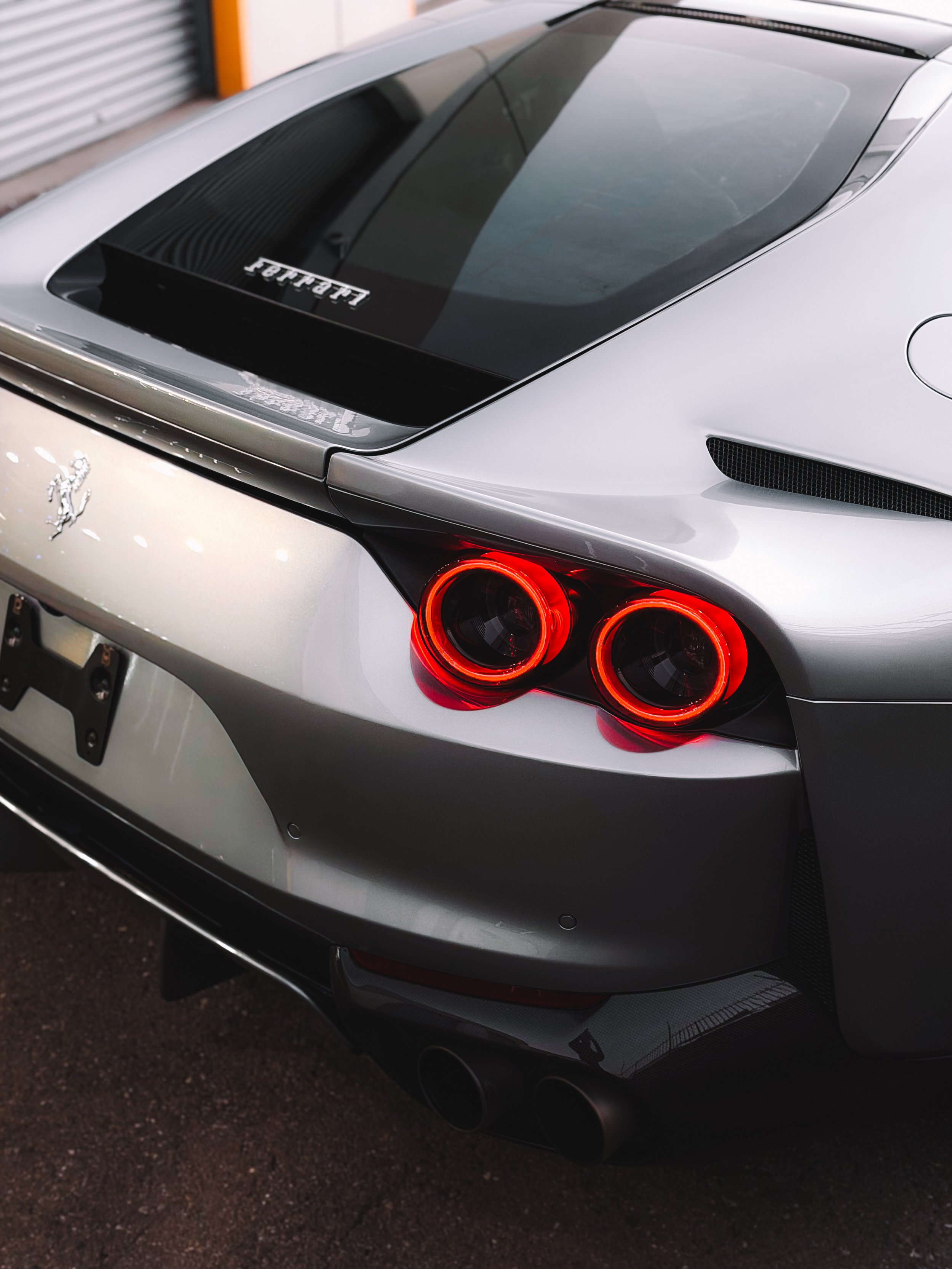Ferrari 812