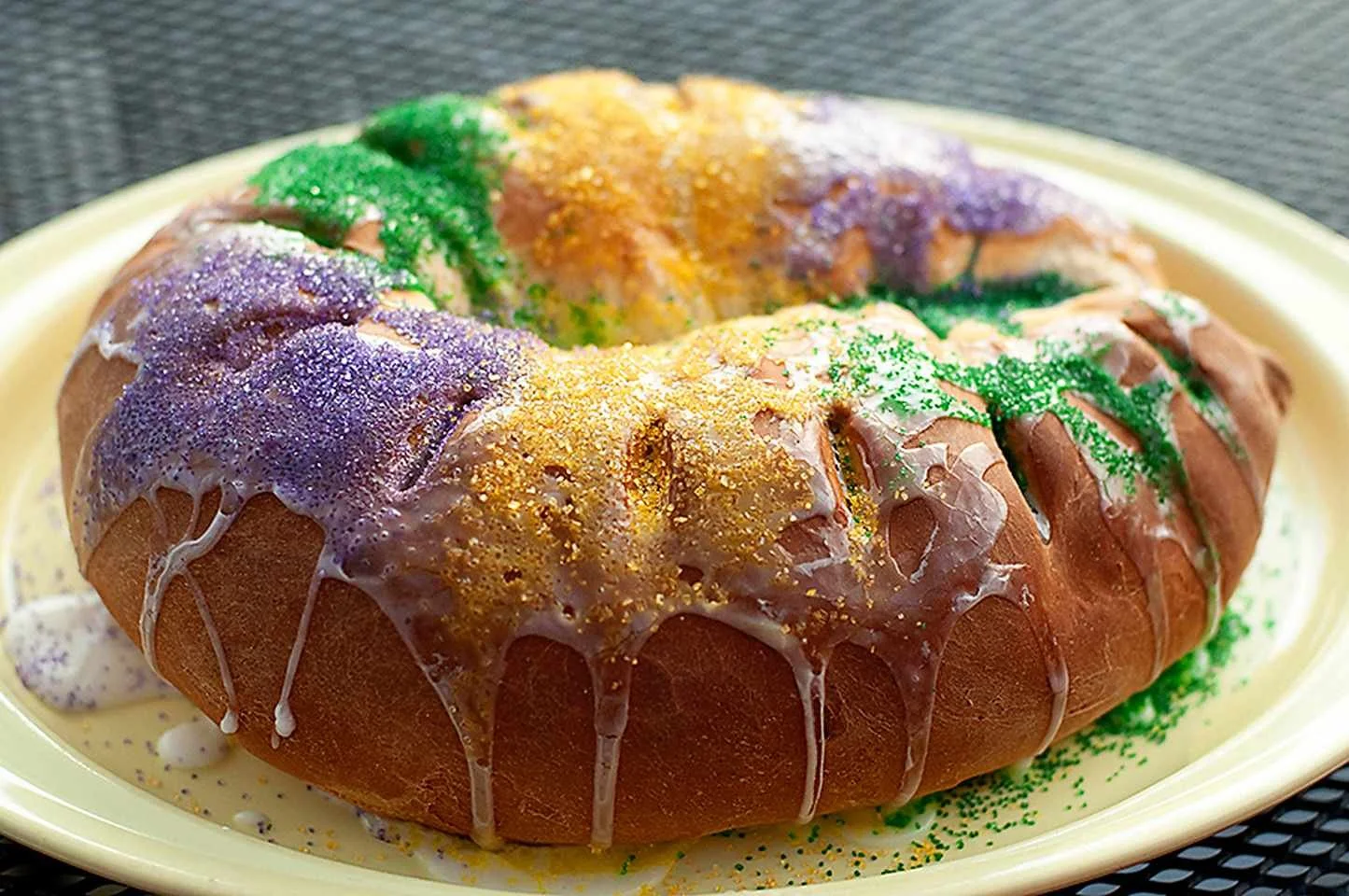 king-cake-544bb0308e0141b1bec76377051fc476.jpg