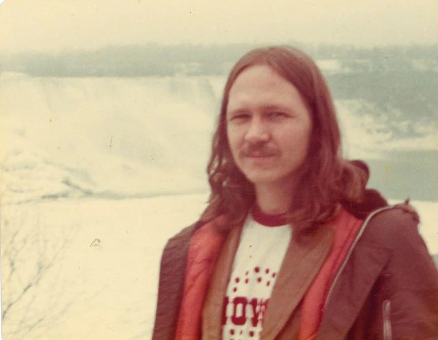 Doc at Niagara Falls during AWB tour 1976