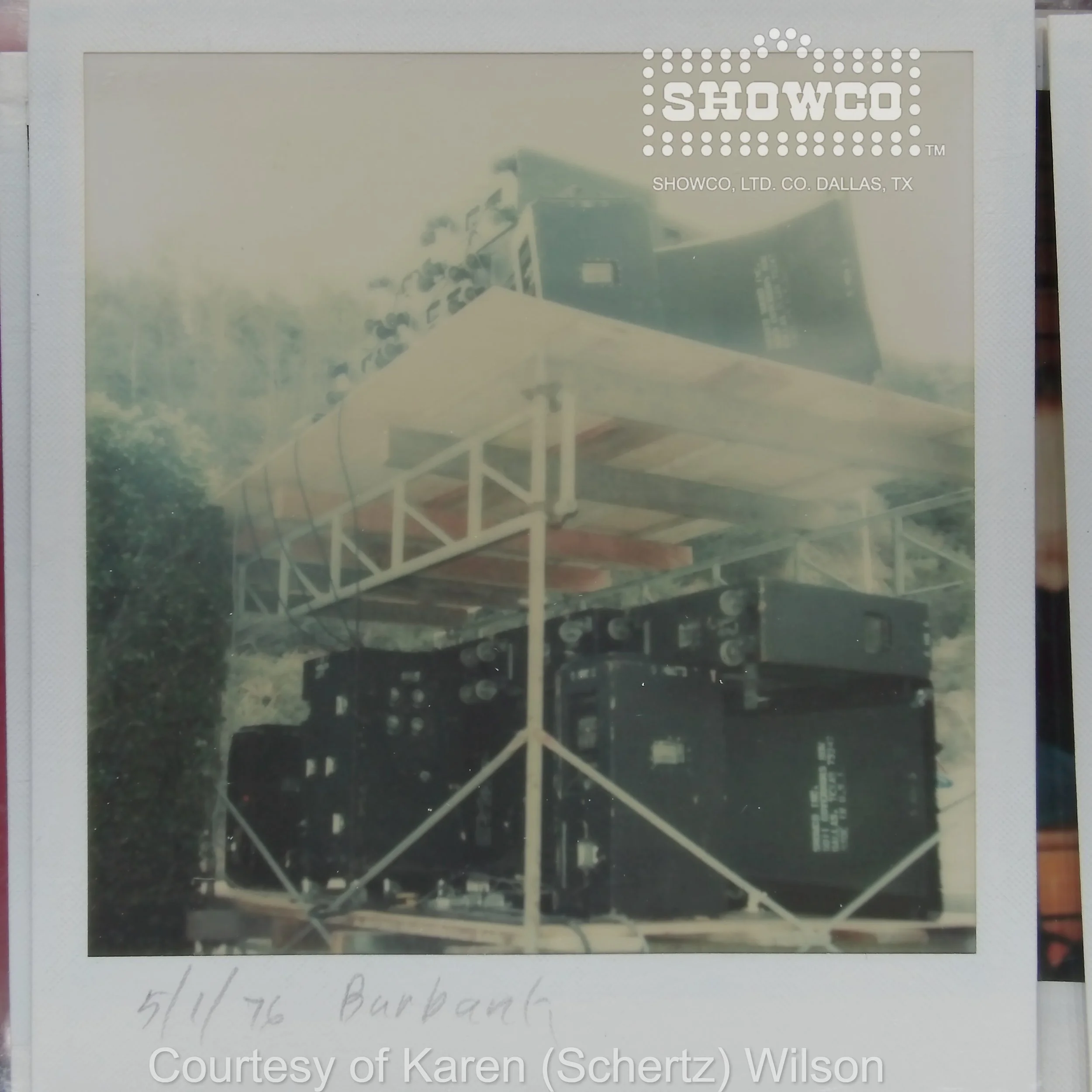 5.1.1976 Burbank Genesis