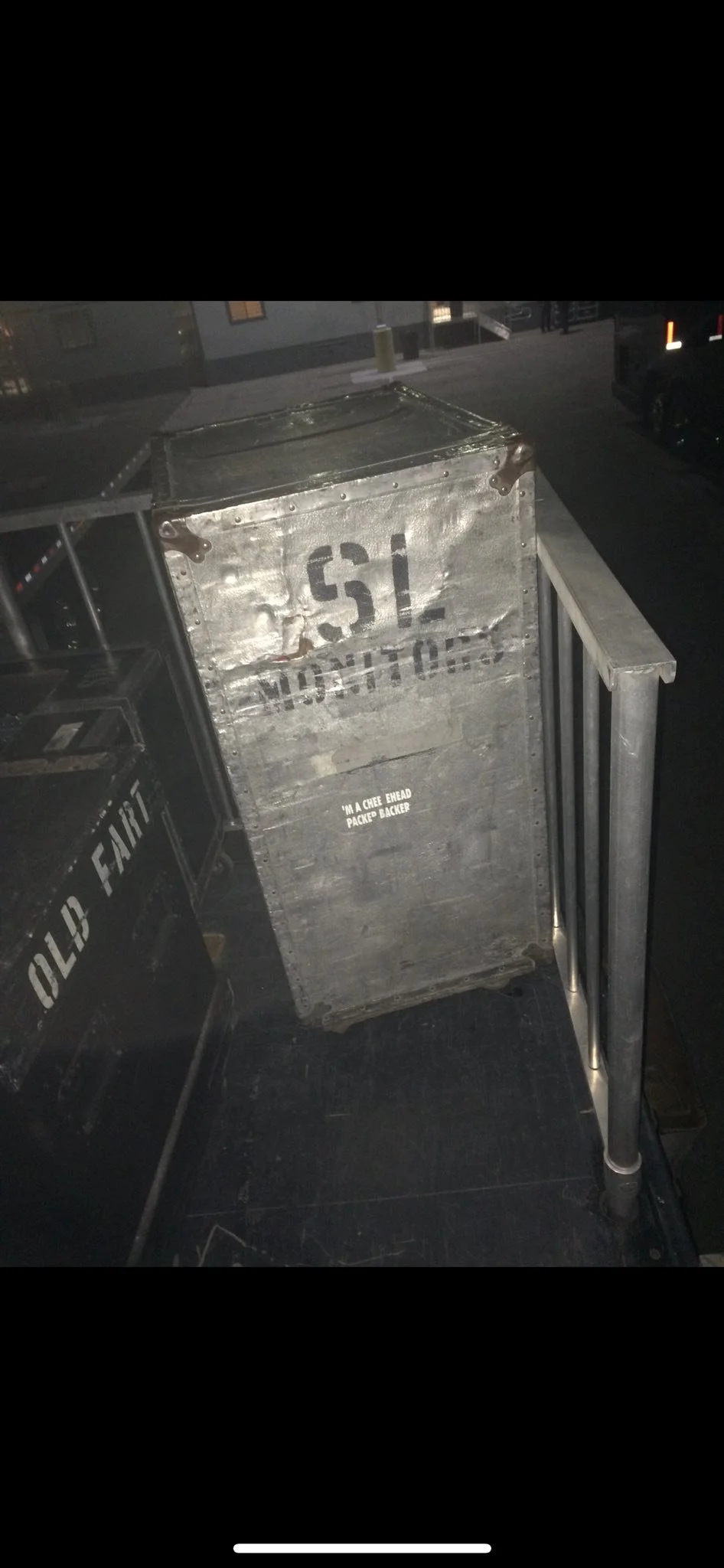 SHOWCO-SL-OLD-FATRT-MONITOR-CASE.jpg