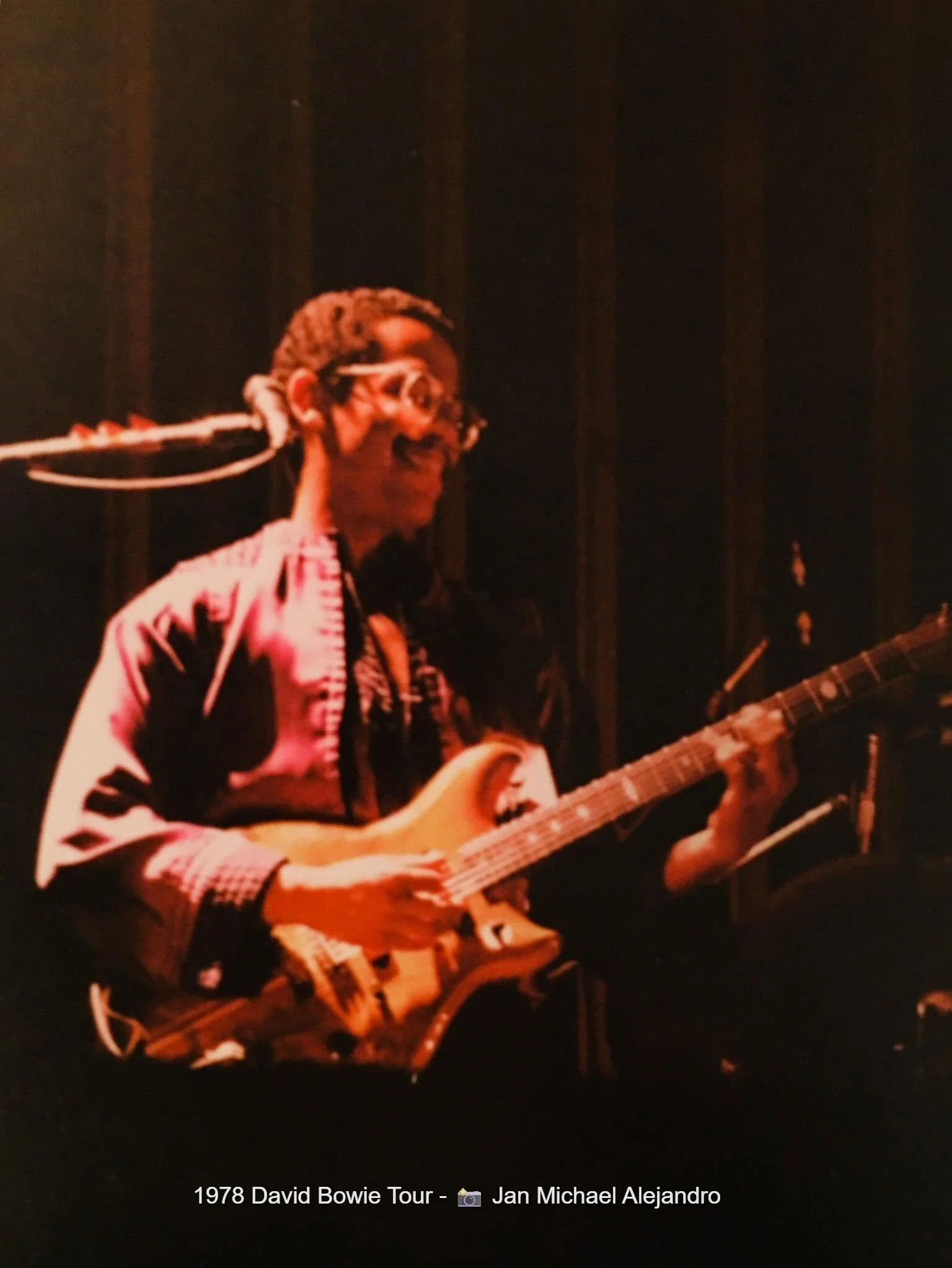BOWIE MEMBER 1978.jpg