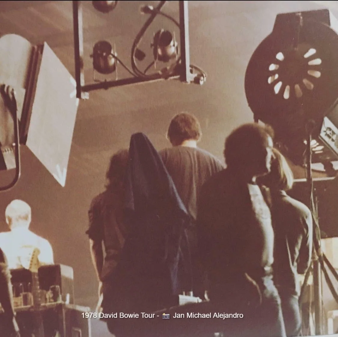 1978 BOWIE SIDE STAGE PIC-JAN.jpg