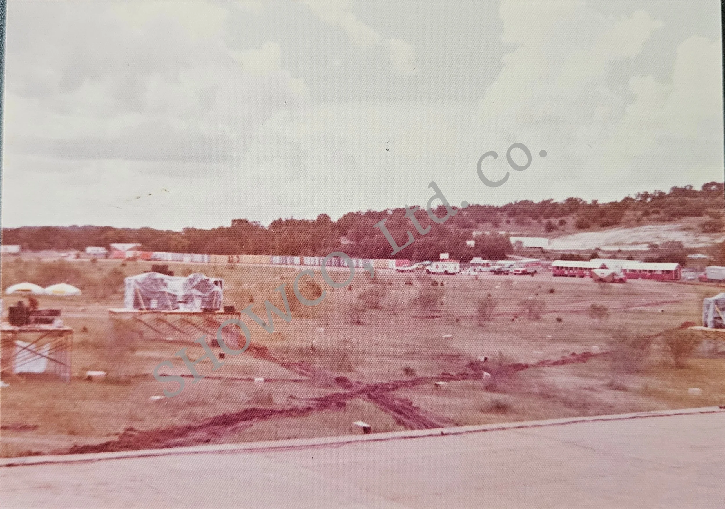 Sunshine Fest 1975 - field view - Courtesy Chari Short