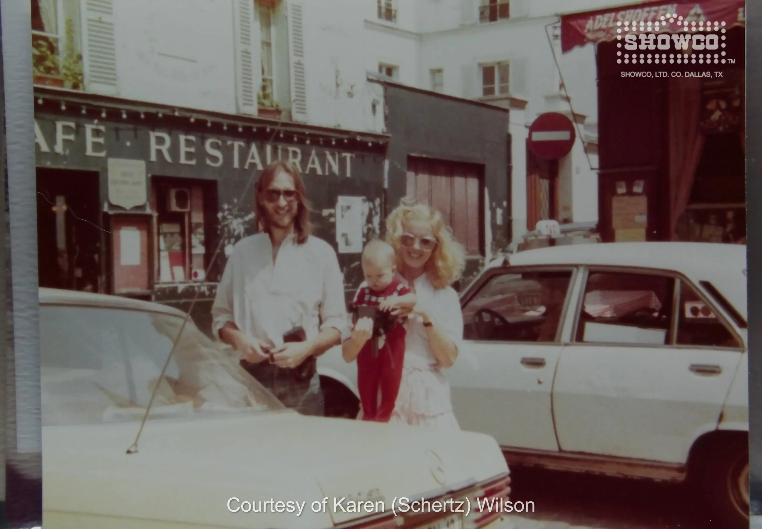 MIKE RUTHERFORD FAMILY DISNEYLAND GENESIS (1).JPG