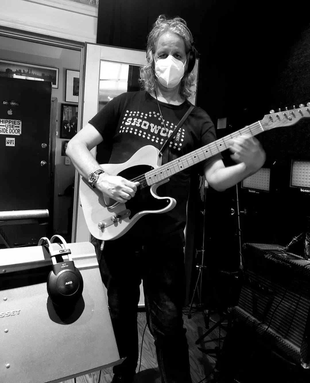 SHOWCO TEE PIC GUITAR INSTA GUY (3).jpg