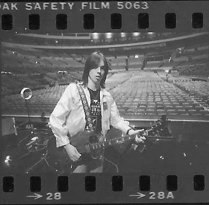 Jimmy McCulloch in Showco shirt