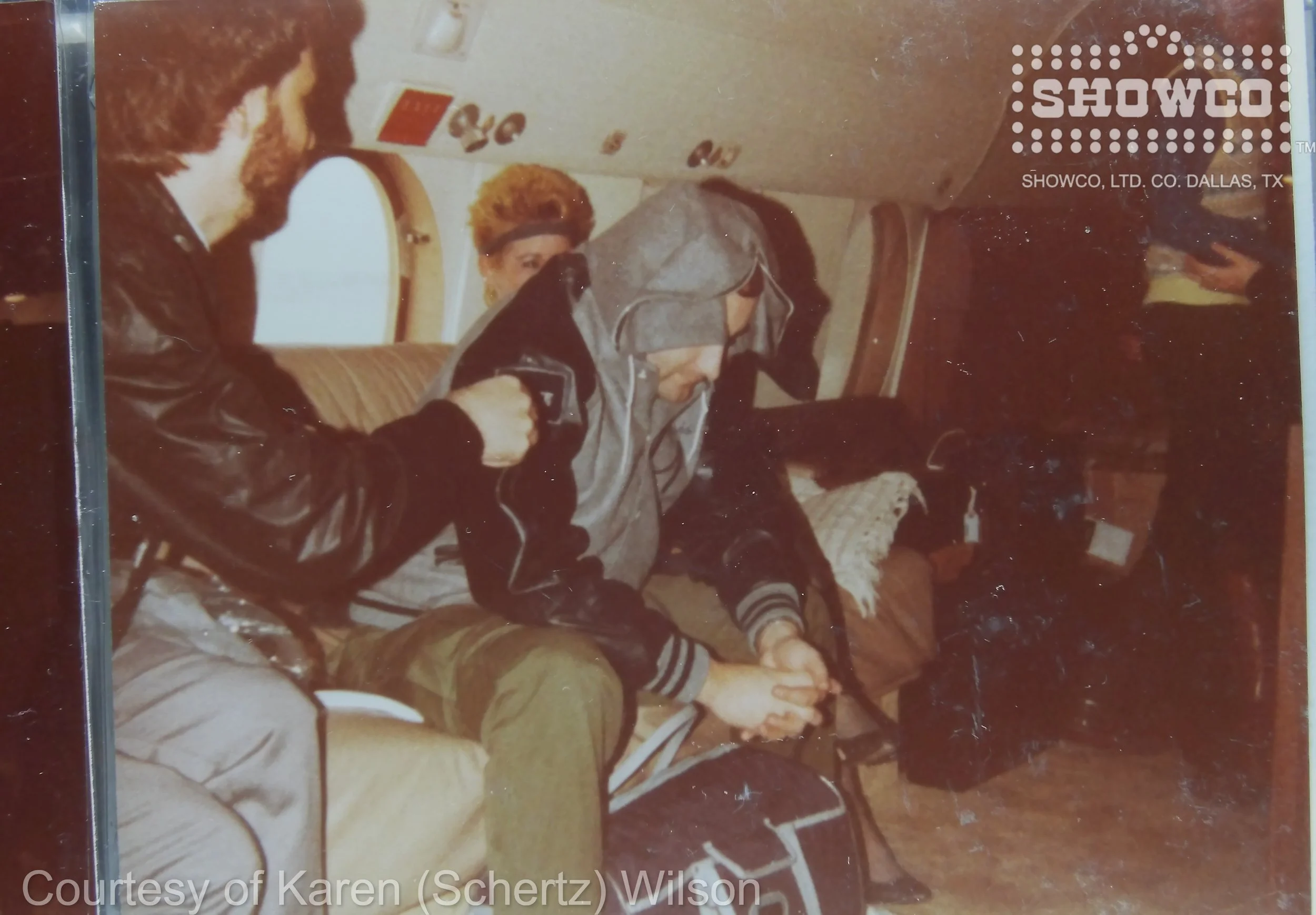 GENESIS TOUR 12.83 DARYL STUERMER, PHIL COLLINS, JILL COLLINS ON PLANE