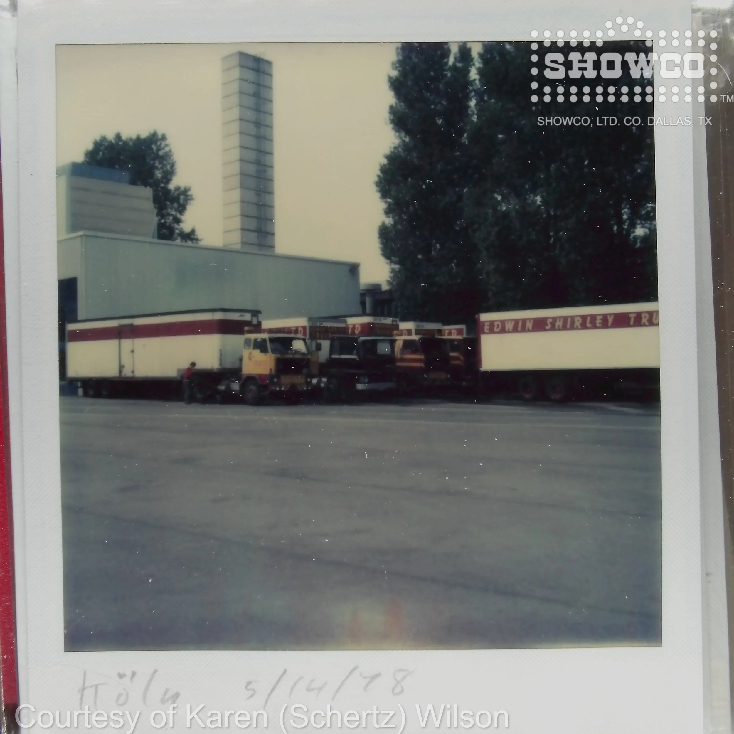 GENESIS MIRRORS TOUR TRUCKS KOLN 5.14.78