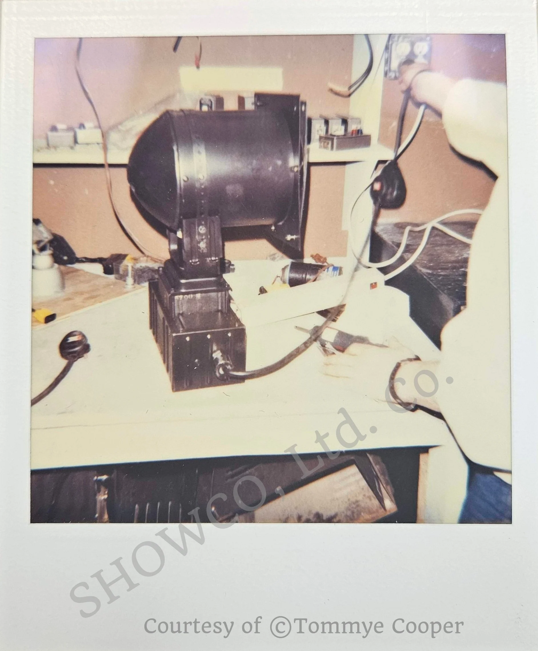 VARI-LITE PROTOTYPE-LAST YEAR OF SHOWCO SHOP.jpg