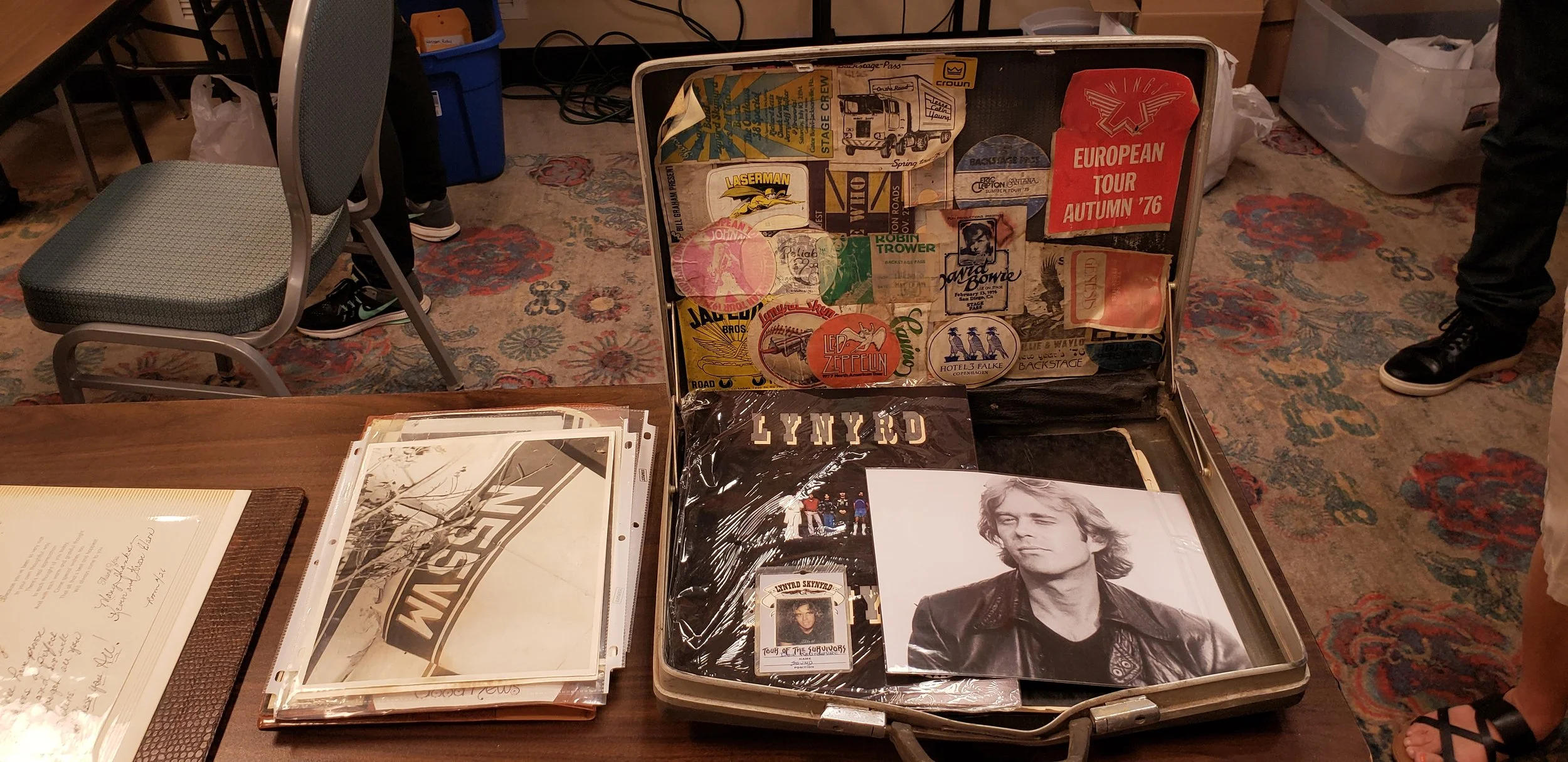 SKYNYRD MEMORIAL VISIT CATFISH (4).jpg