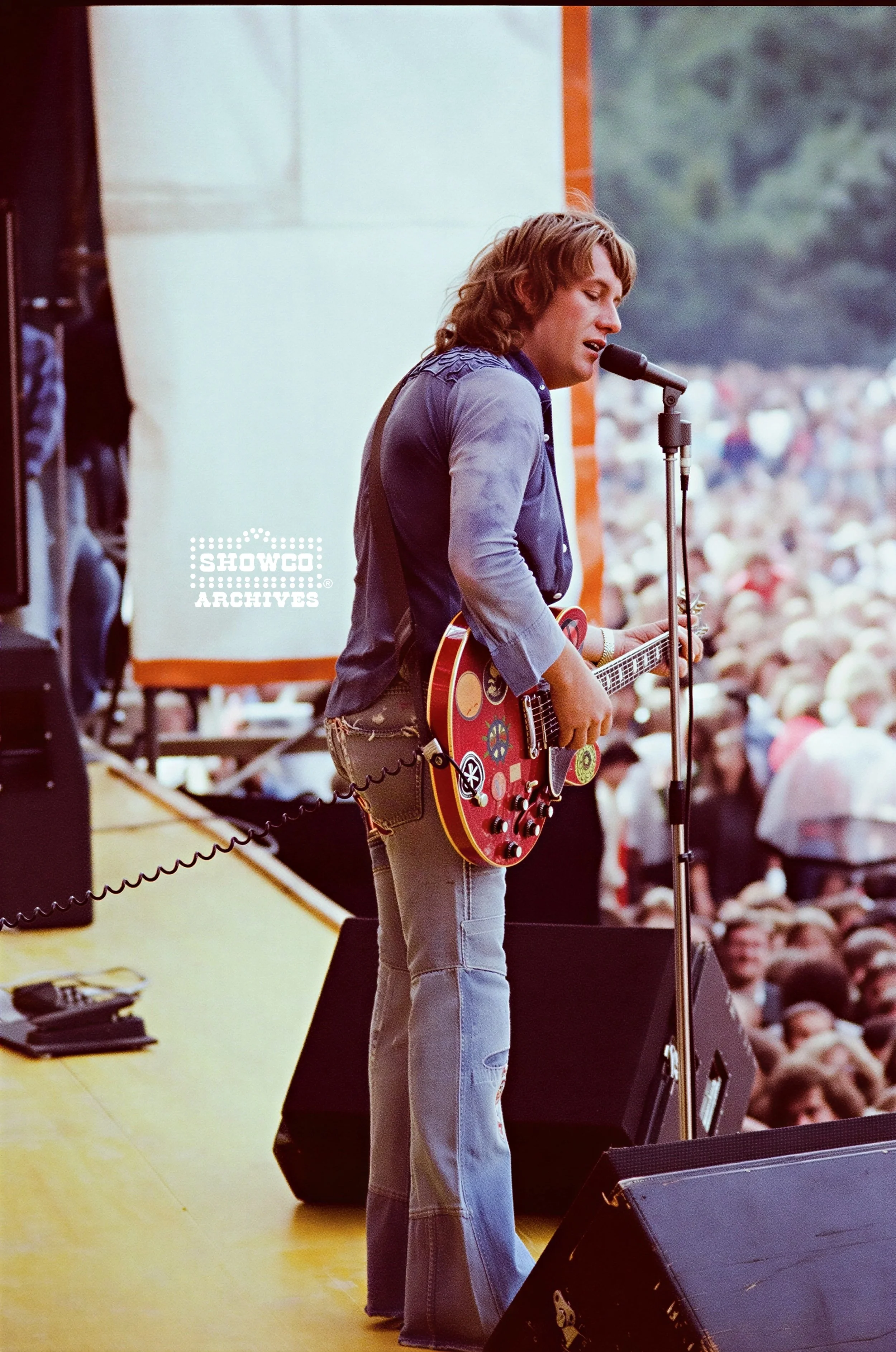 Alvin Lee performs at Summertime Open Air Festival, Ulm, Germany, 1978. Courtesy of the Showco Archives.