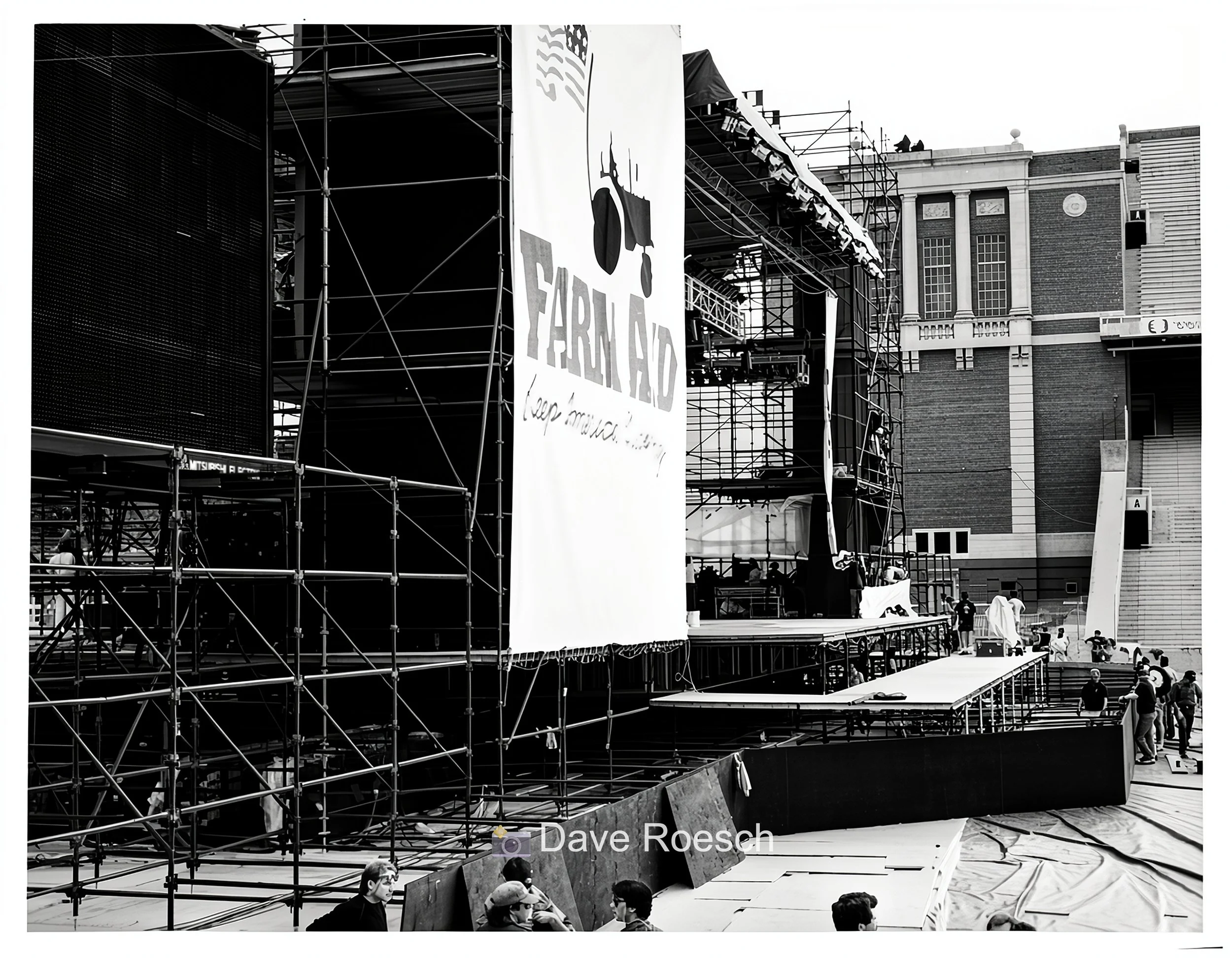 1985 farm aid (71).jpg
