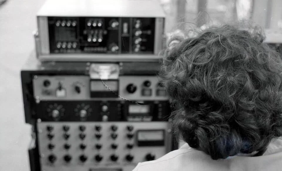 SHOWCO SIDE MIXER - Copy.jpg