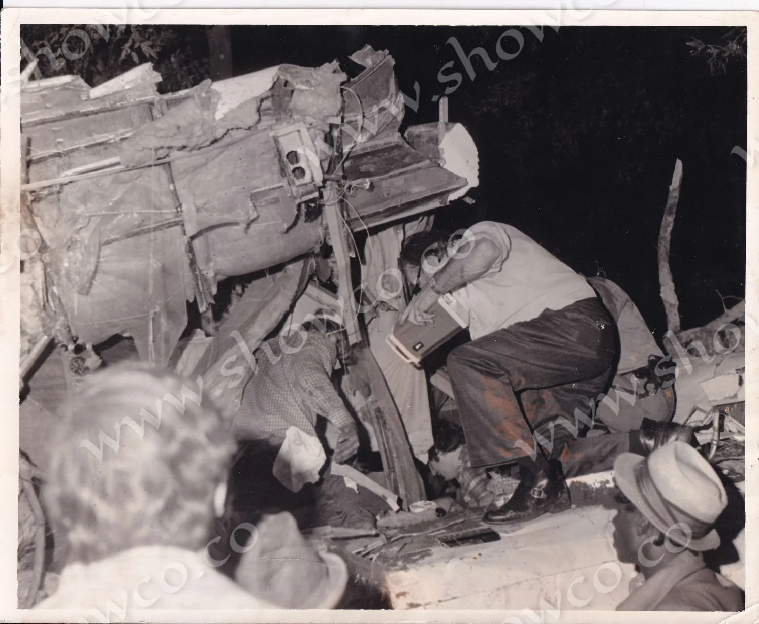 LYNYRD SKYNYRD CRASH PHOTOS (3)_page-0001.jpg