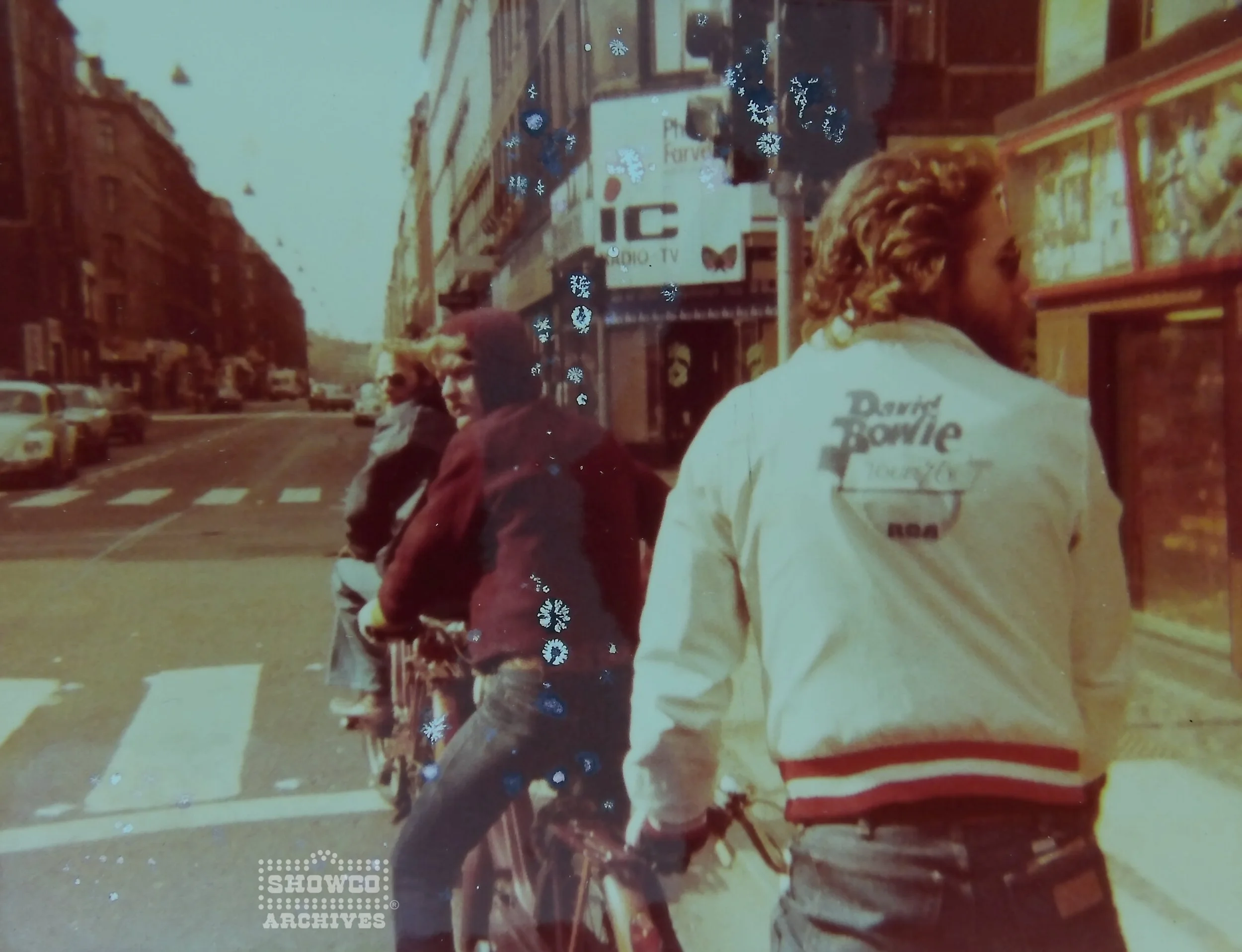 1976 David Bowie Tour - Europe - Larry Sizemore, Donnie Kretzschmar, Buddy Prewitt on bikes
