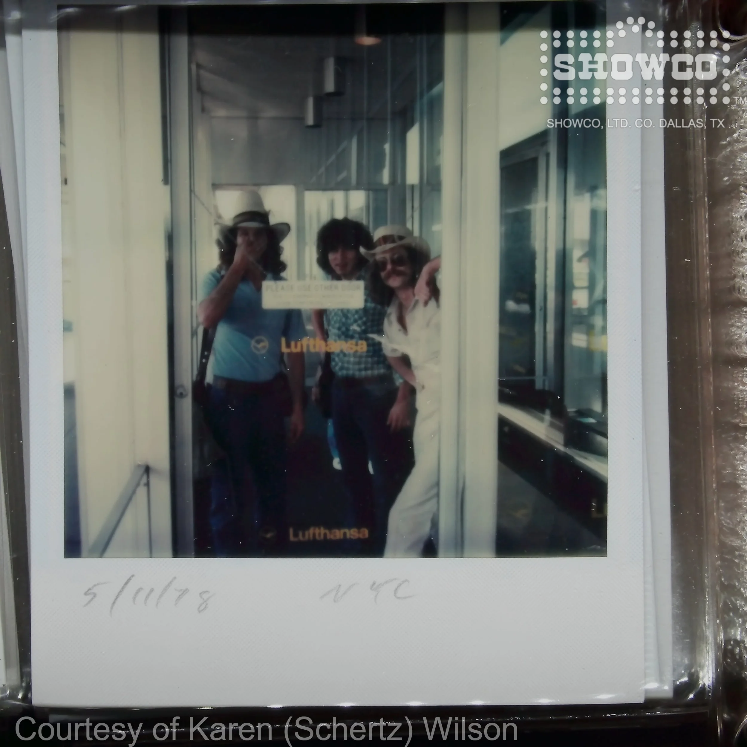 GENESIS JW GROOVY NYC 5.11.78.JPG