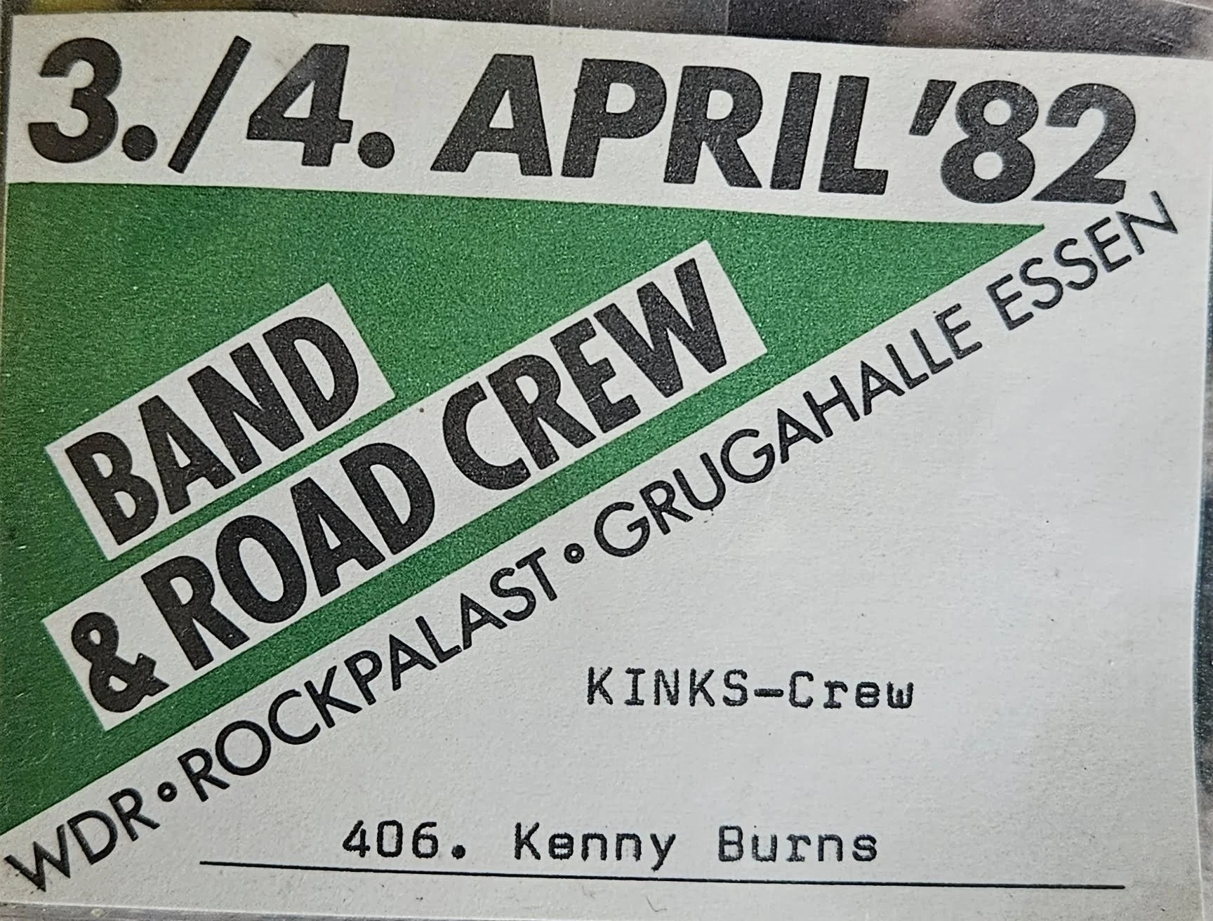 1982-The Kinks-Band and Road Crew-Rockpalast-Grugahalle Essen-Kenny Burns.jpg