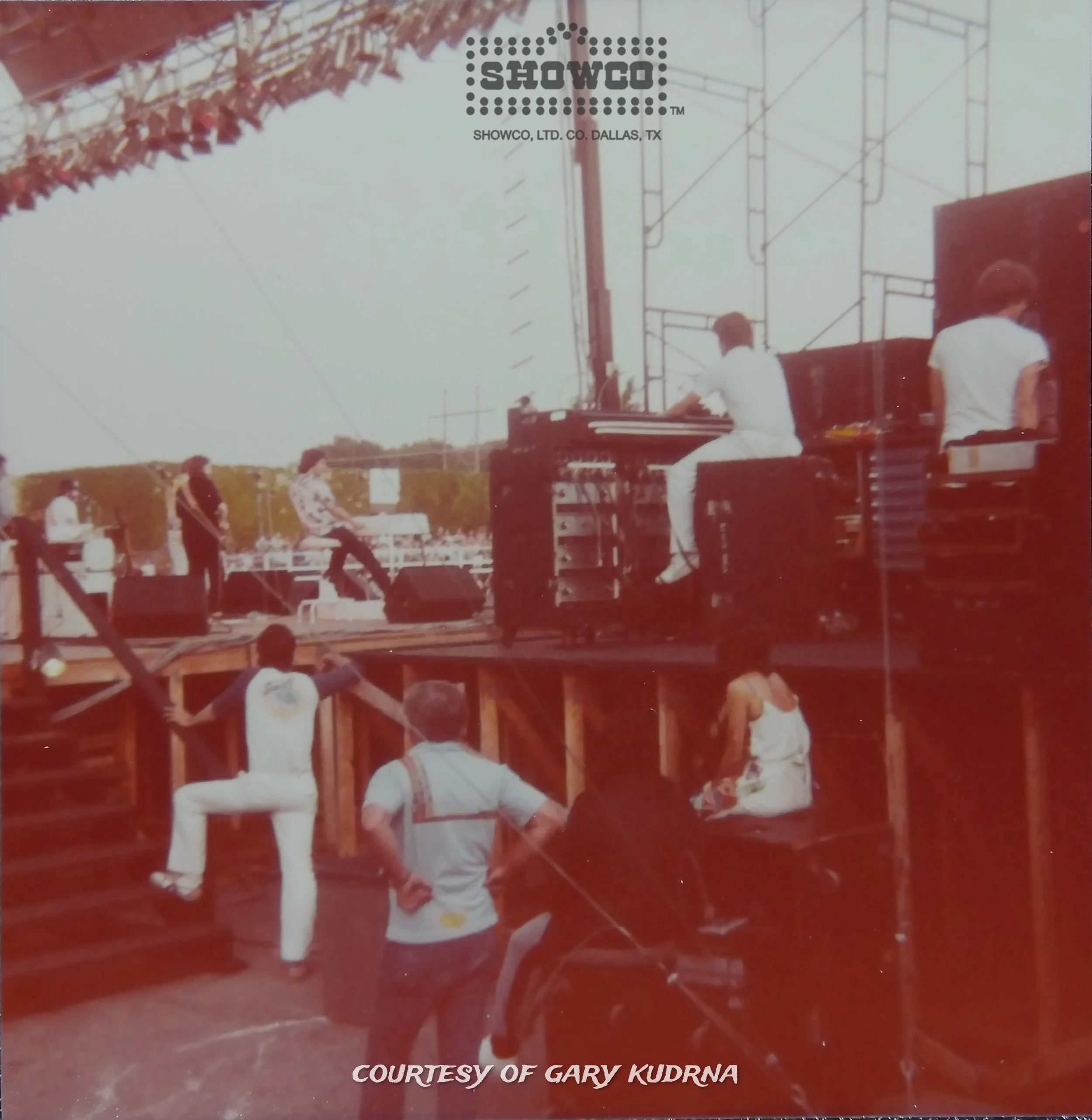 BEACH BOYS, Gary K at monitor board 1982