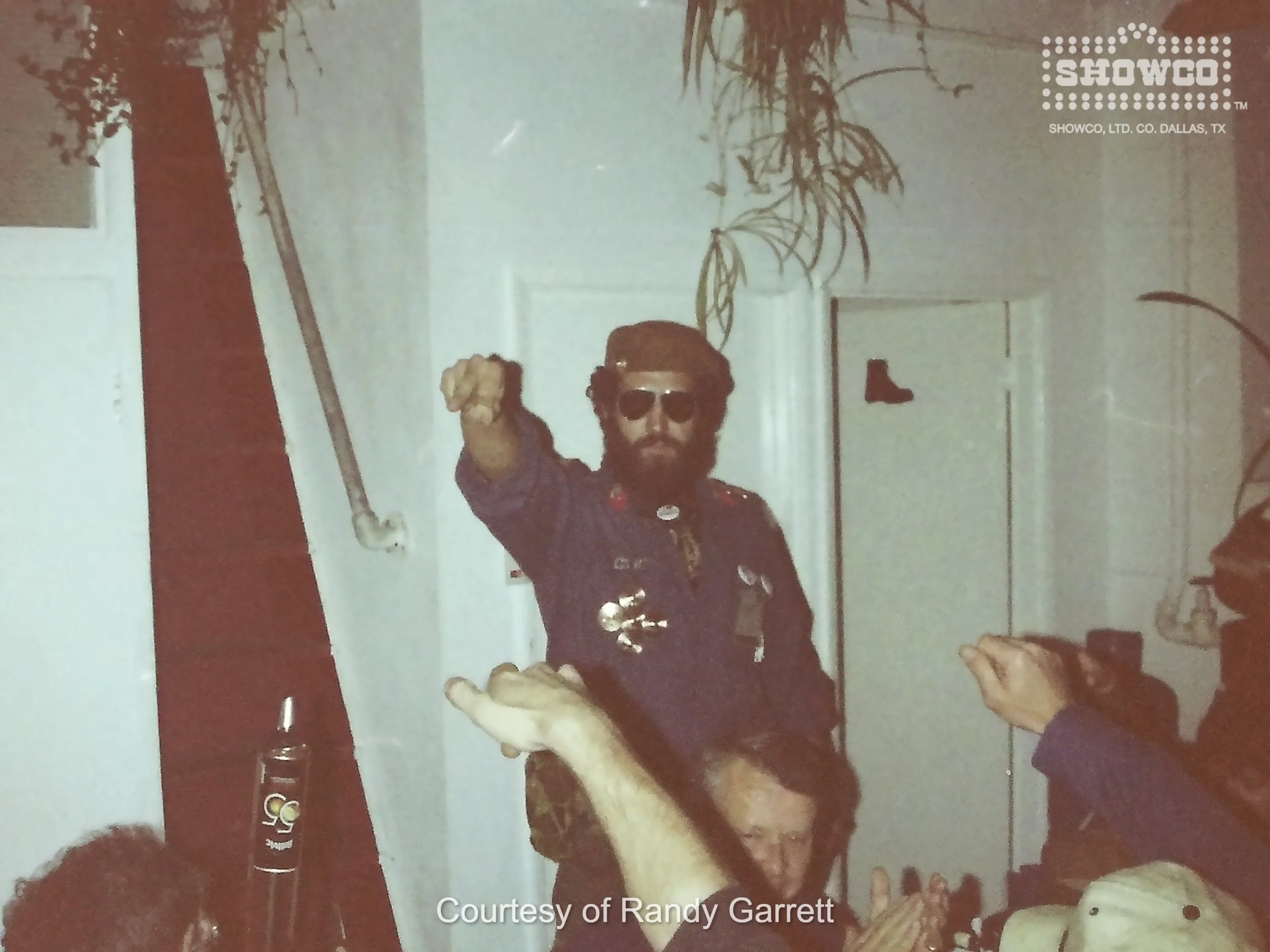 Bruce "Che Valet" Schertz