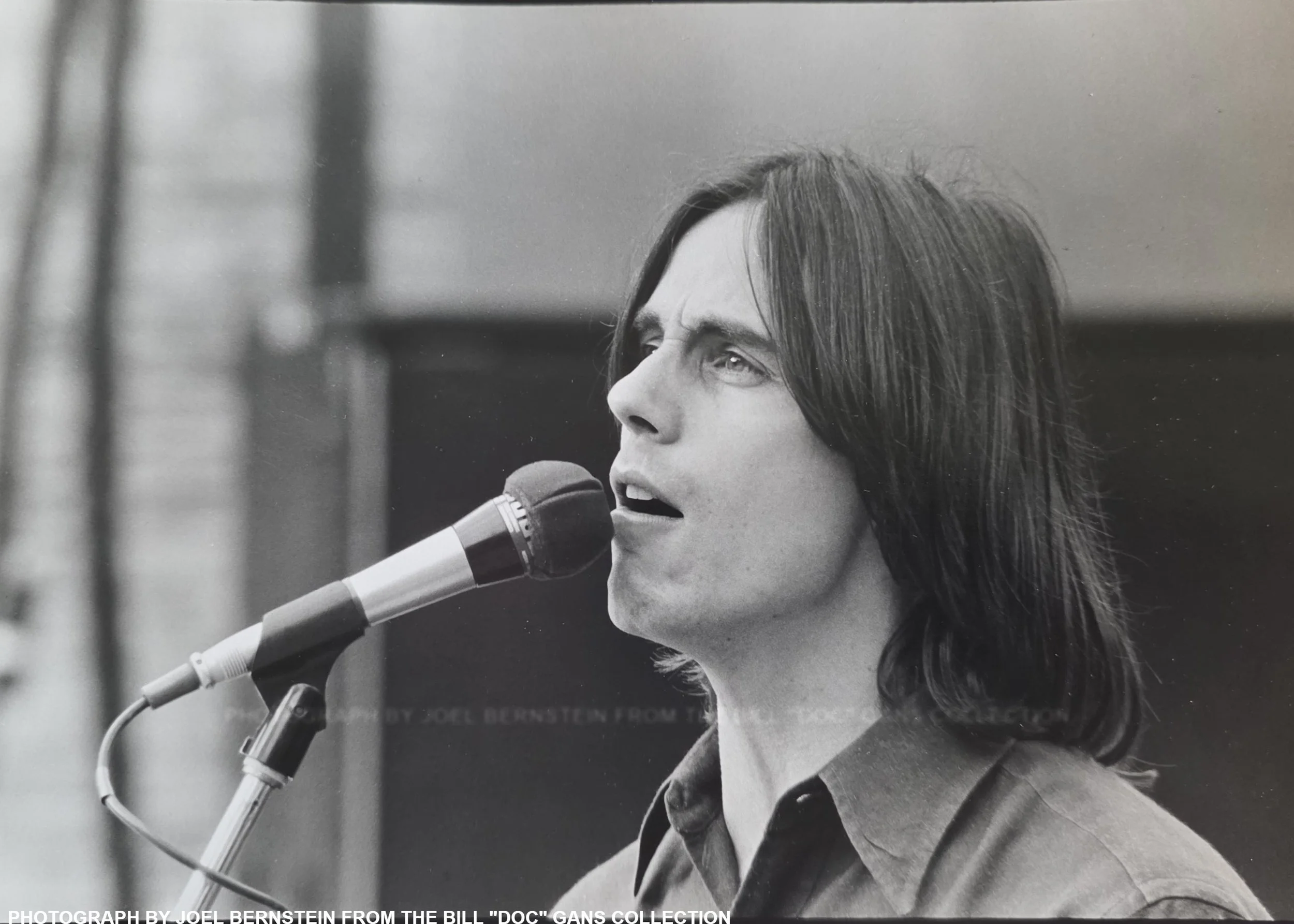 Jackson Browne performance photographed by Joel Bernstein.