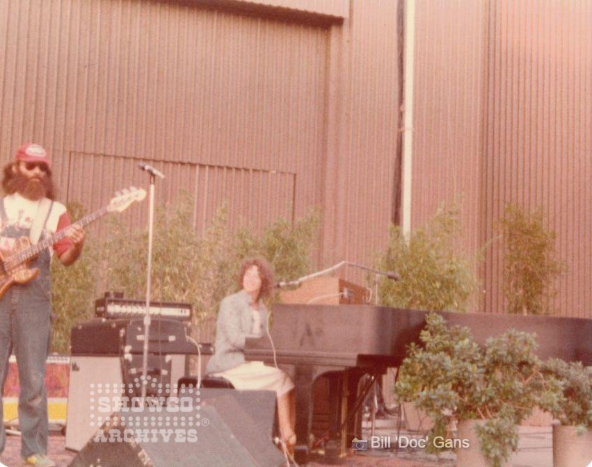 1976 CAROLE-KING-LELAND-2.jpg