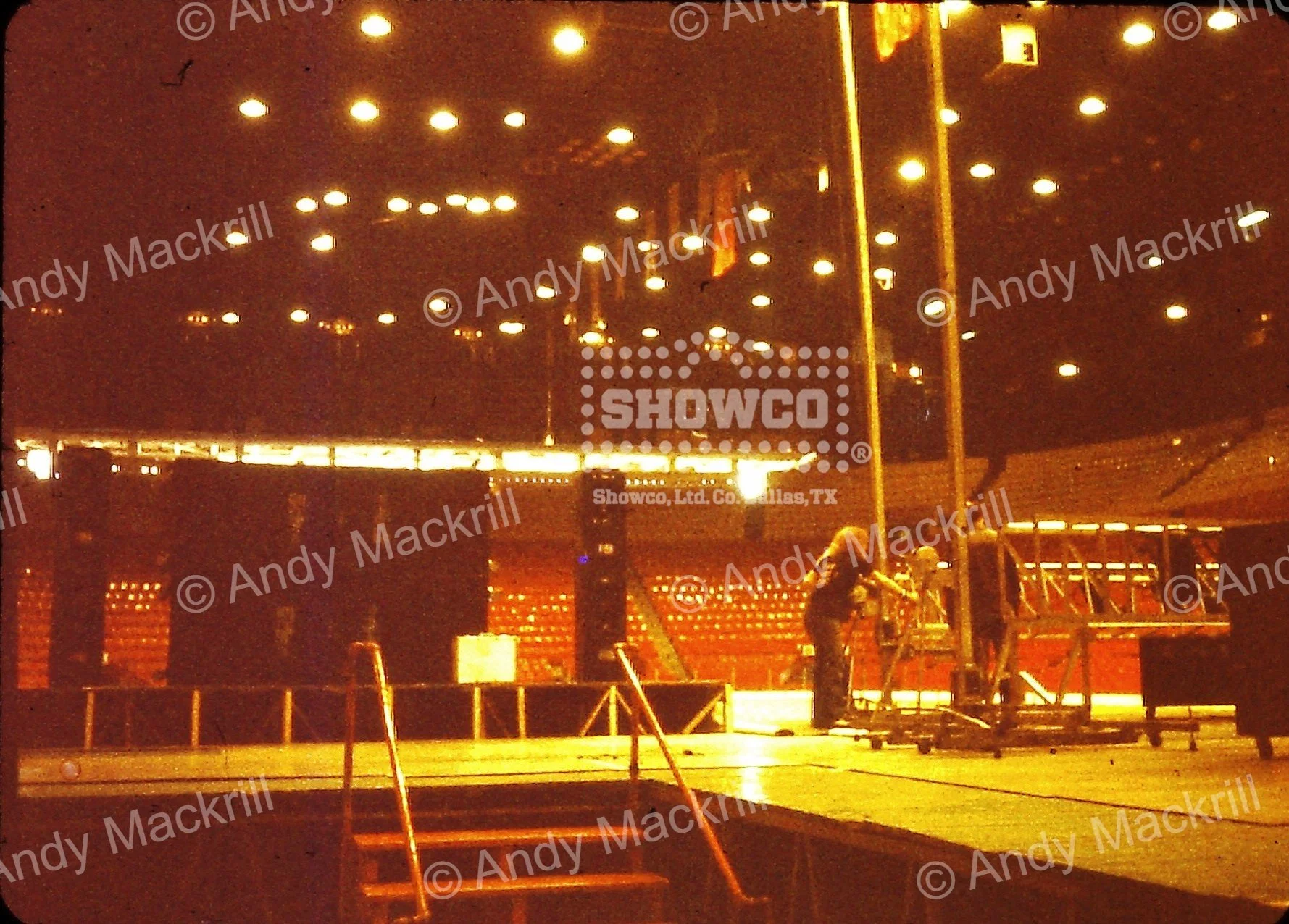 Genesis Montreal Forum 1976 (1).JPG