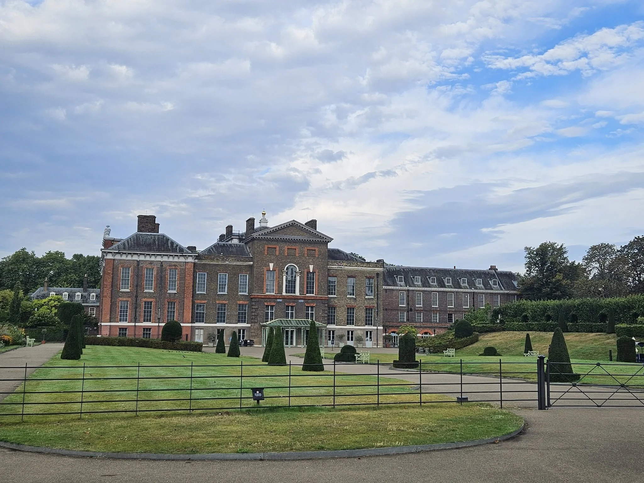 kensington_ppalace.jpg