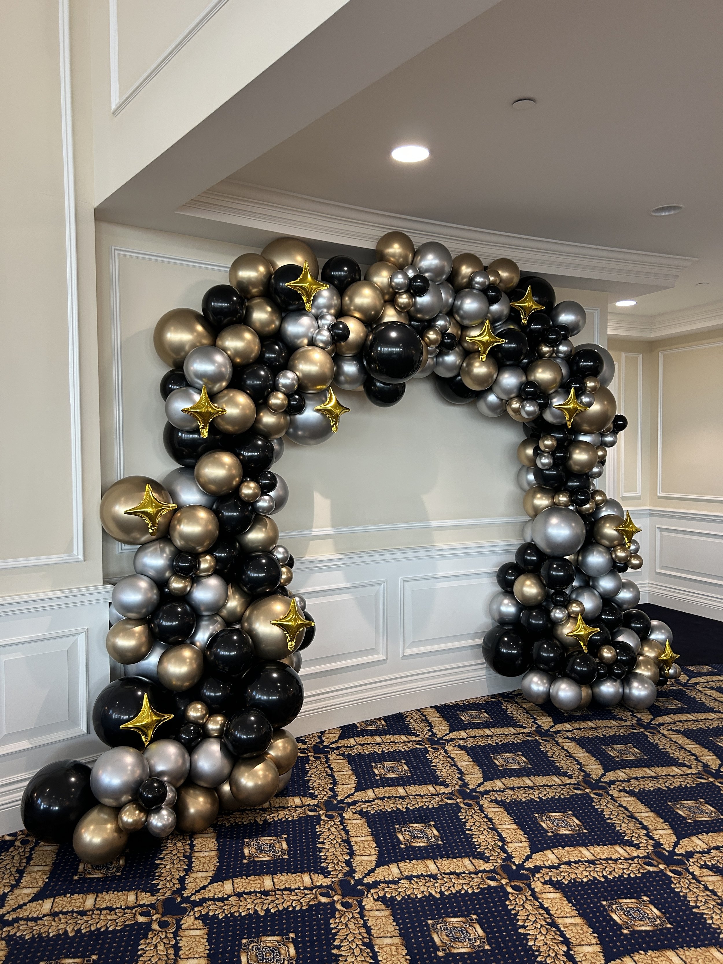 NYE Garland.JPG