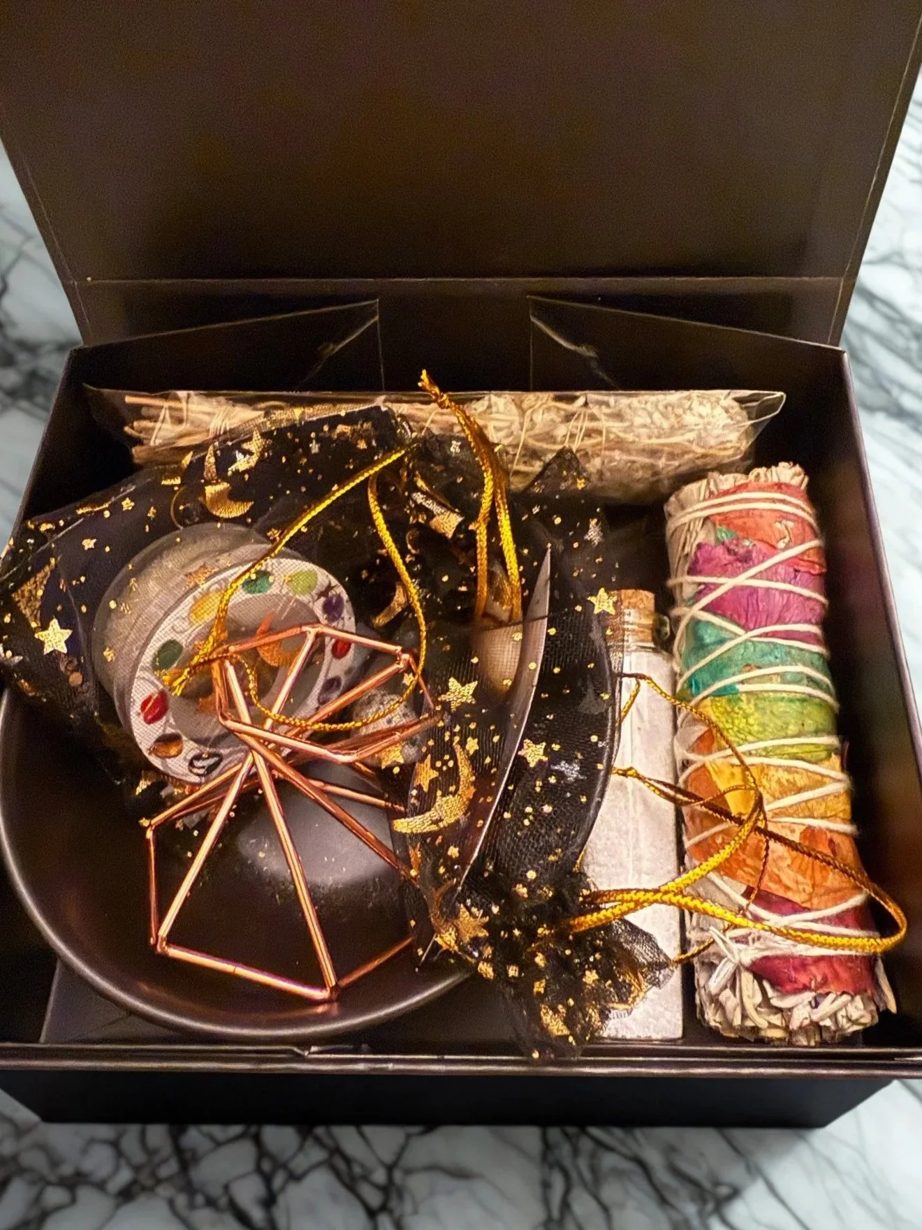 Chakra+inside+box+marblebg.jpg
