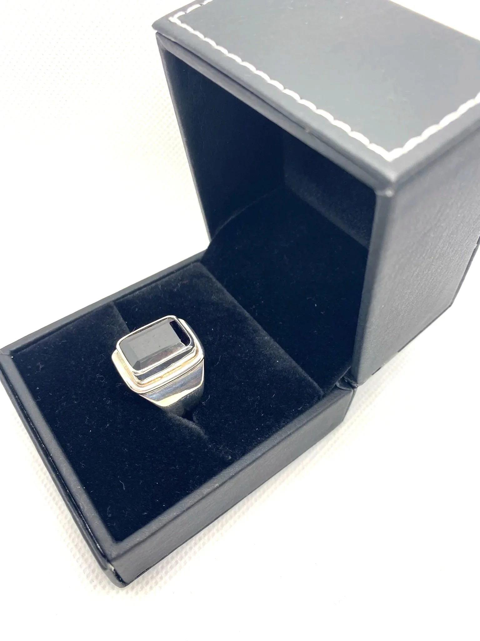Garnet Baguette (S7.5) Sterling Silver Ring