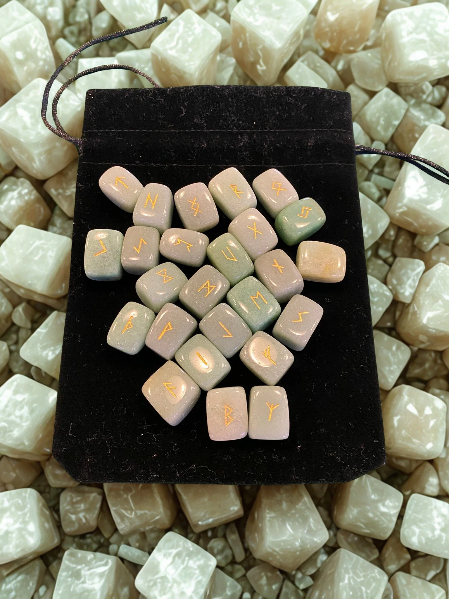 Aventurine Rune Set