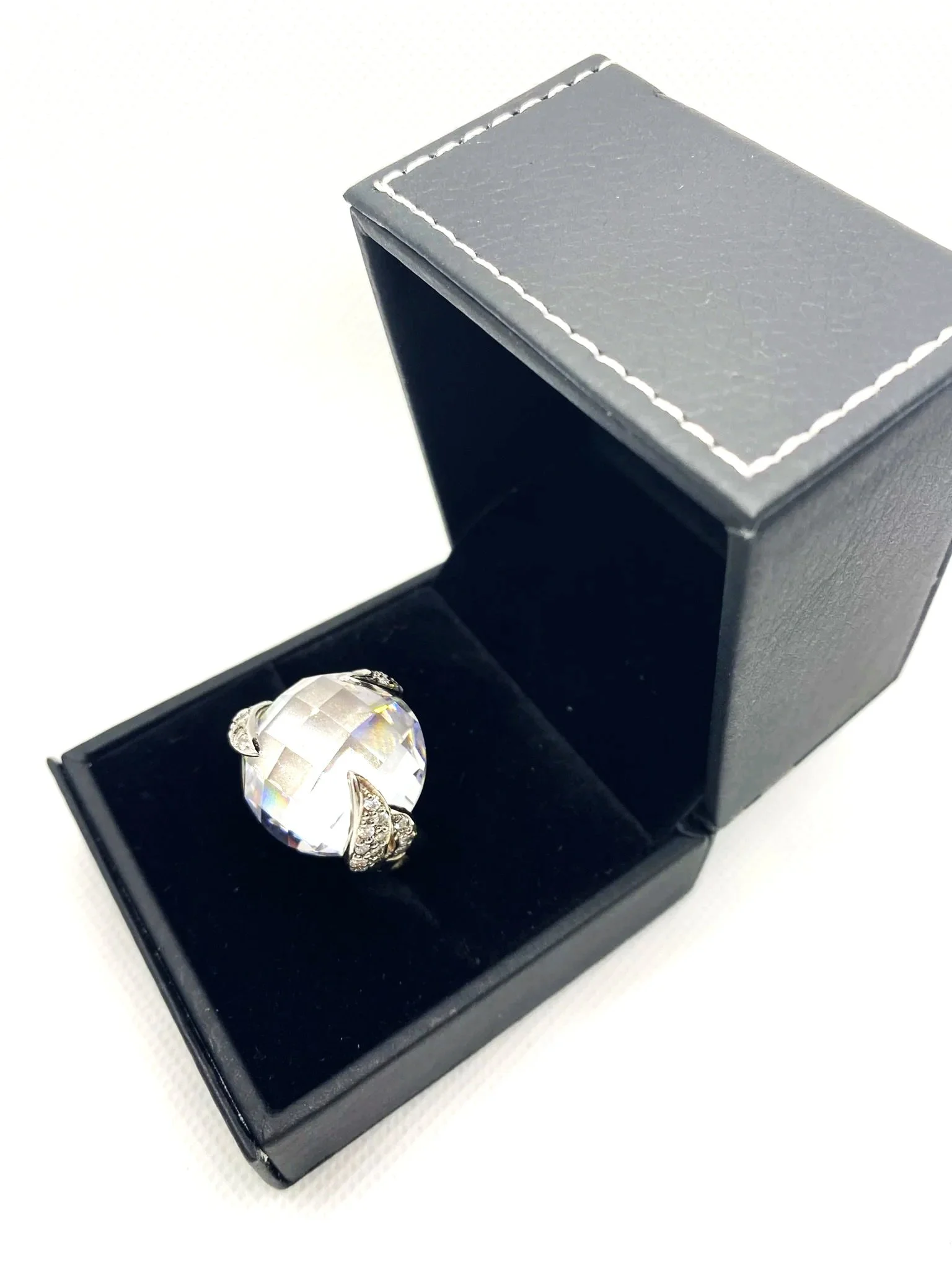Clear Quartz Faceted (S7.5) Sterling Silver Ring with Zircons
