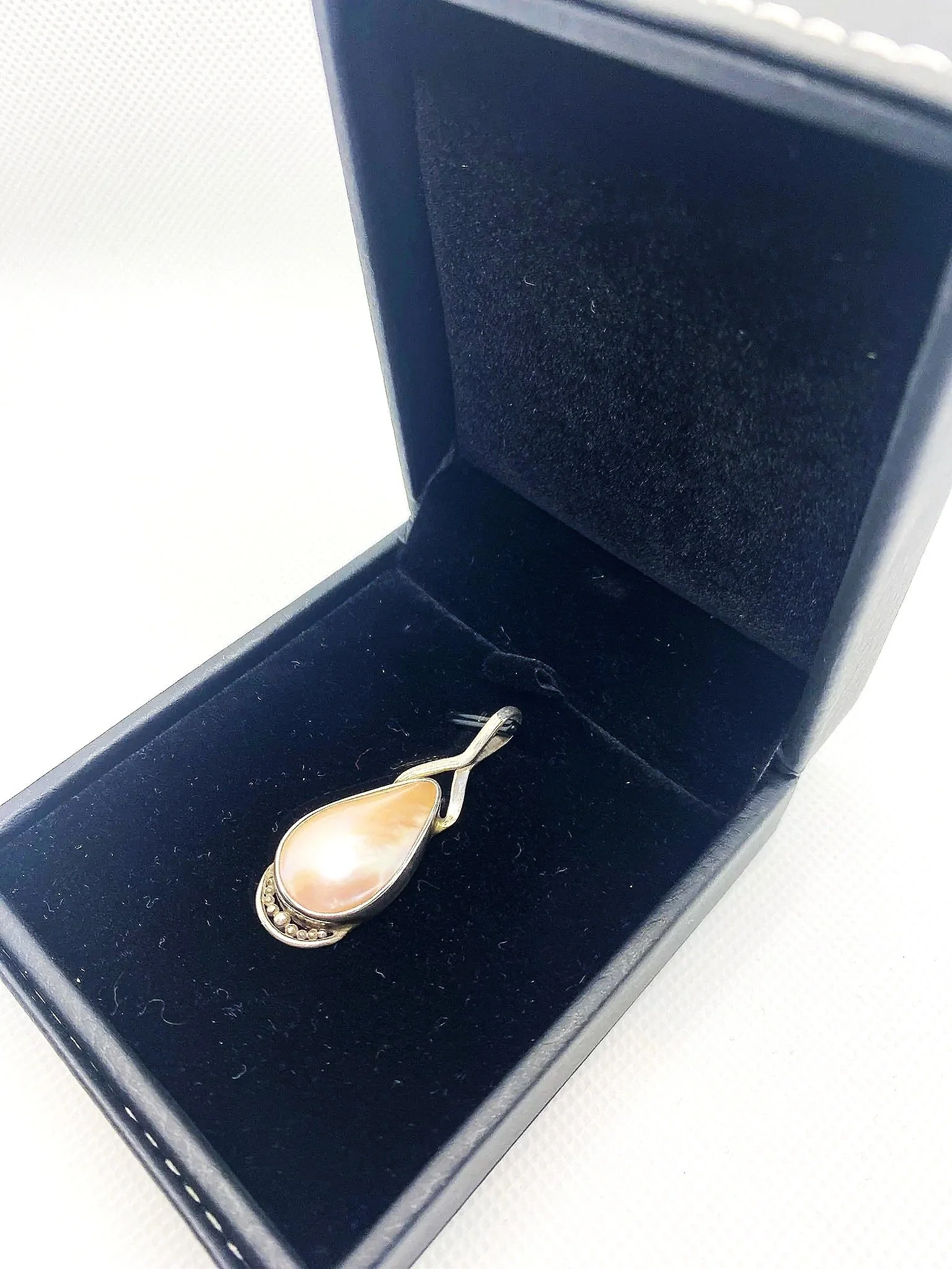 Pink Pearl Teardrop Pendant
