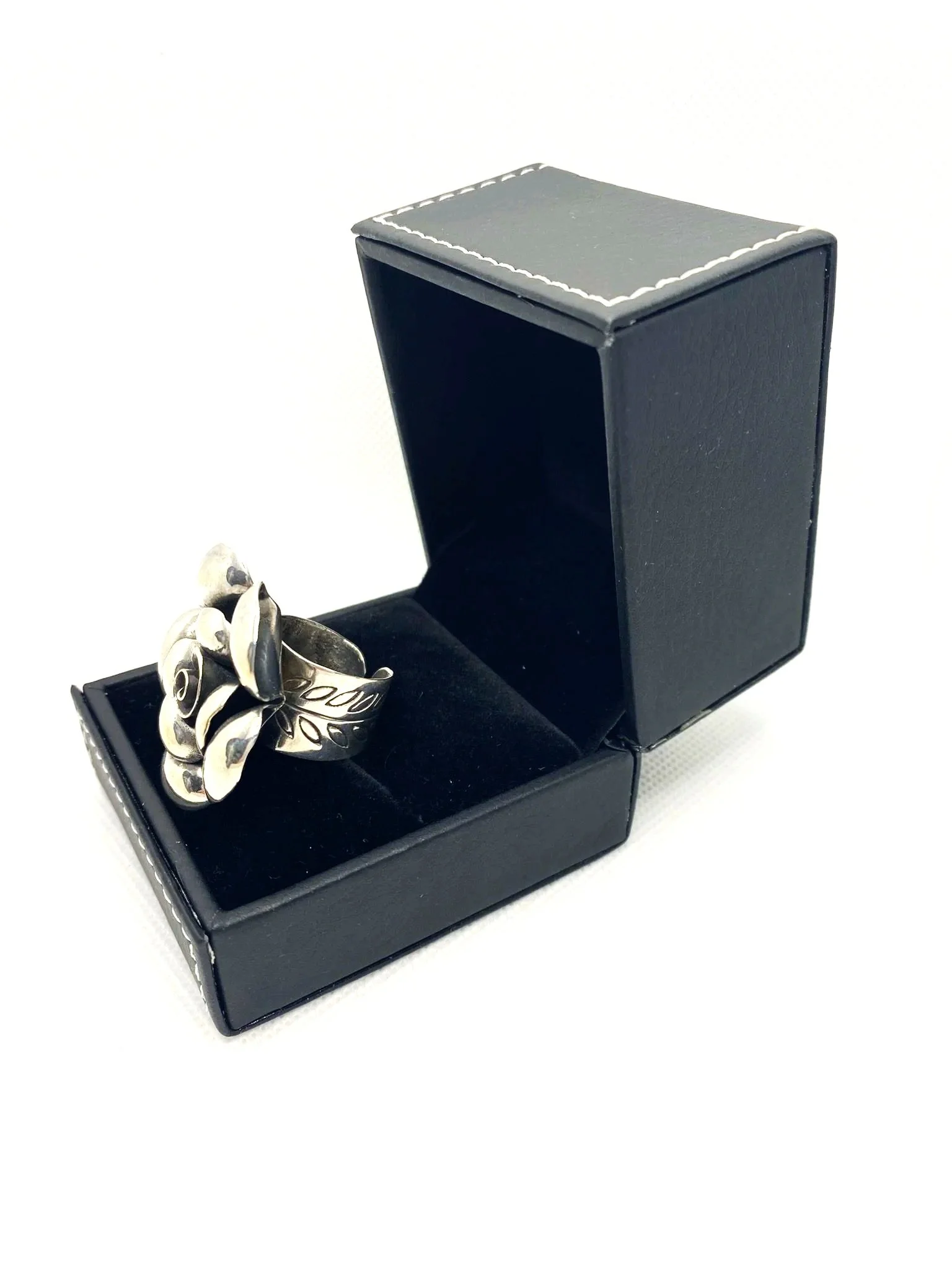 Floral (S7.5) Sterling Silver Ring