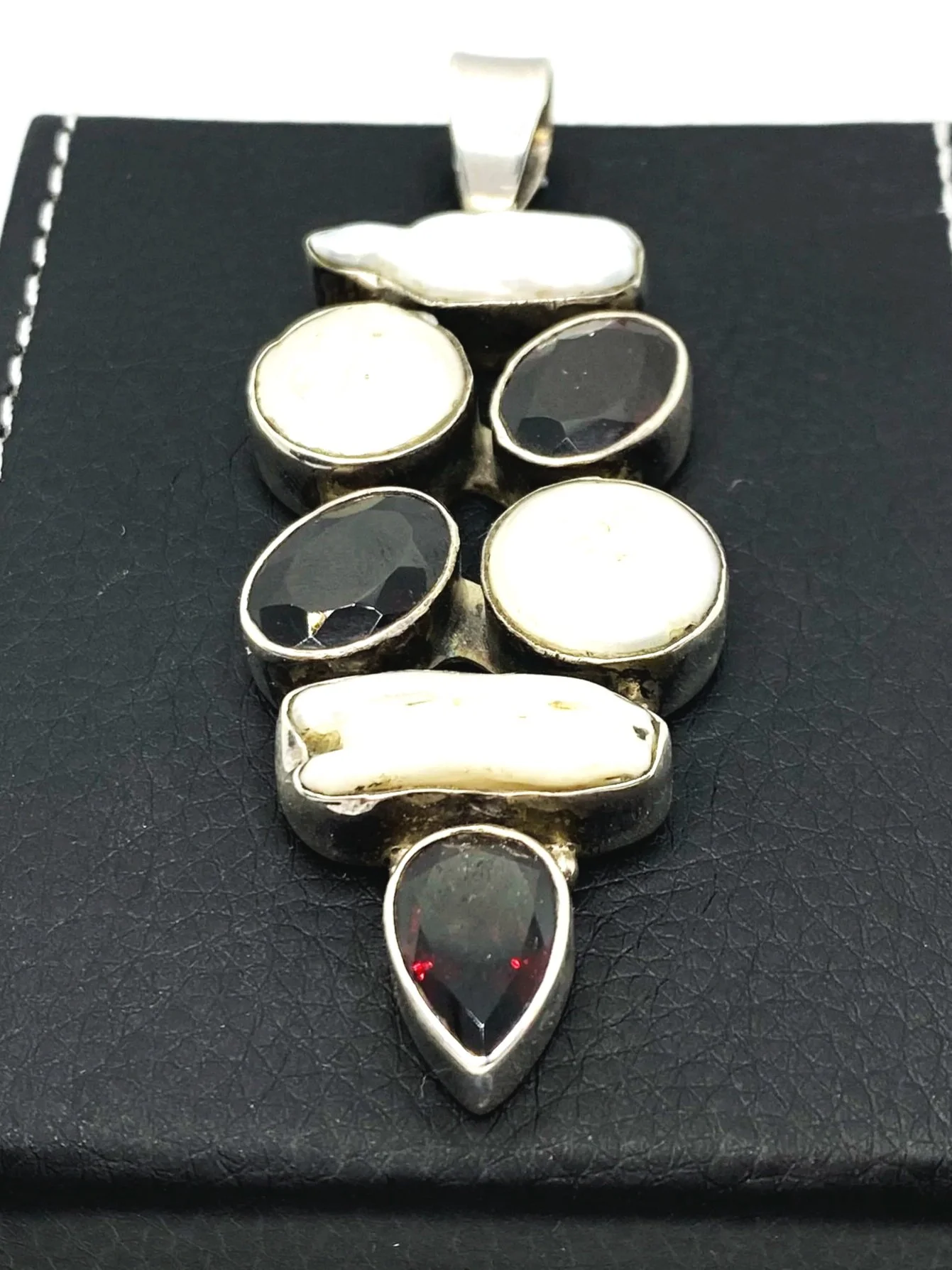 Freshwater Pearl with Garnet Drop Pendant
