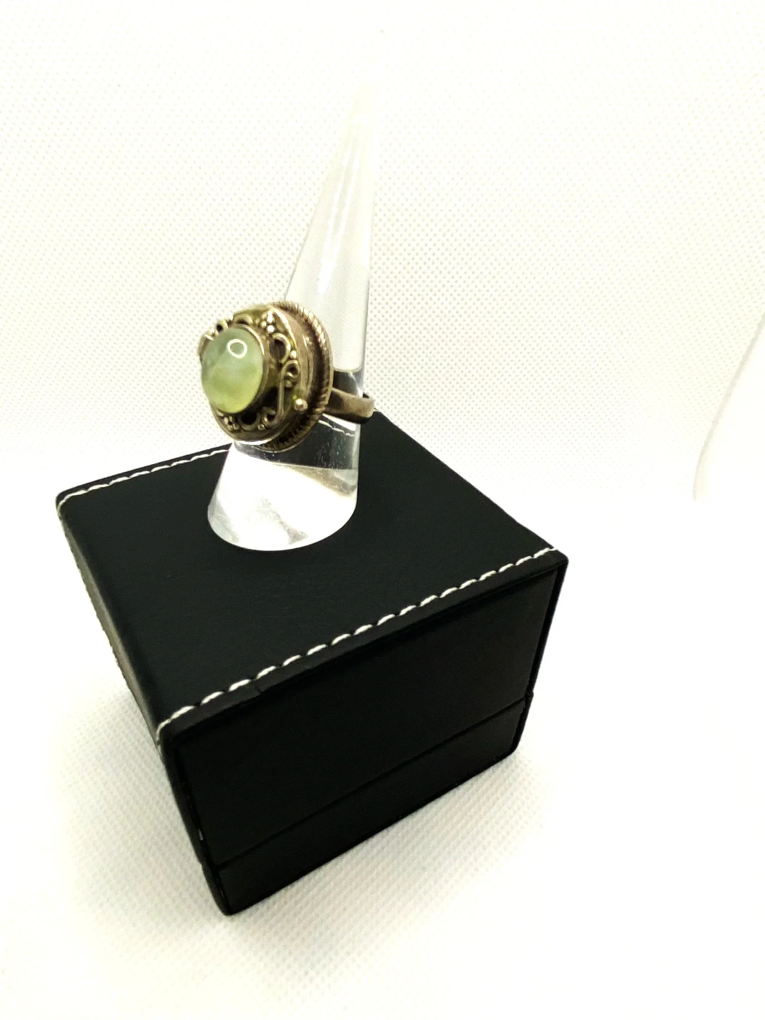 Potion Prehnite - RARE HIDDEN COMPARTMENT (S7) Sterling Silver Ring