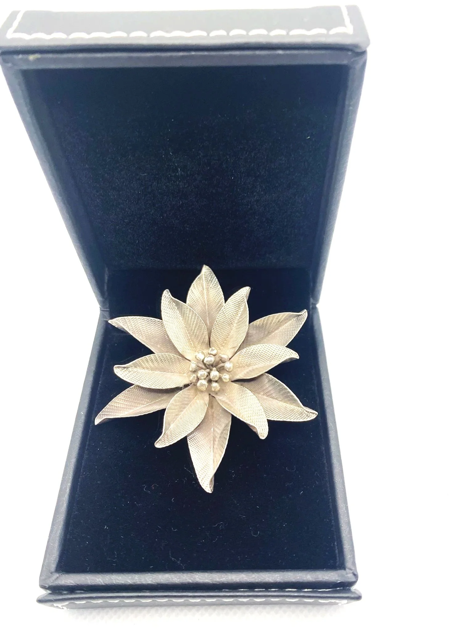 Violet Floral Pendant