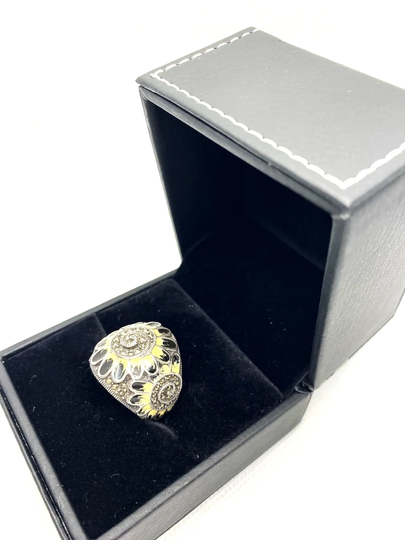 Marcasite Floral (S8.5) Sterling Silver Ring