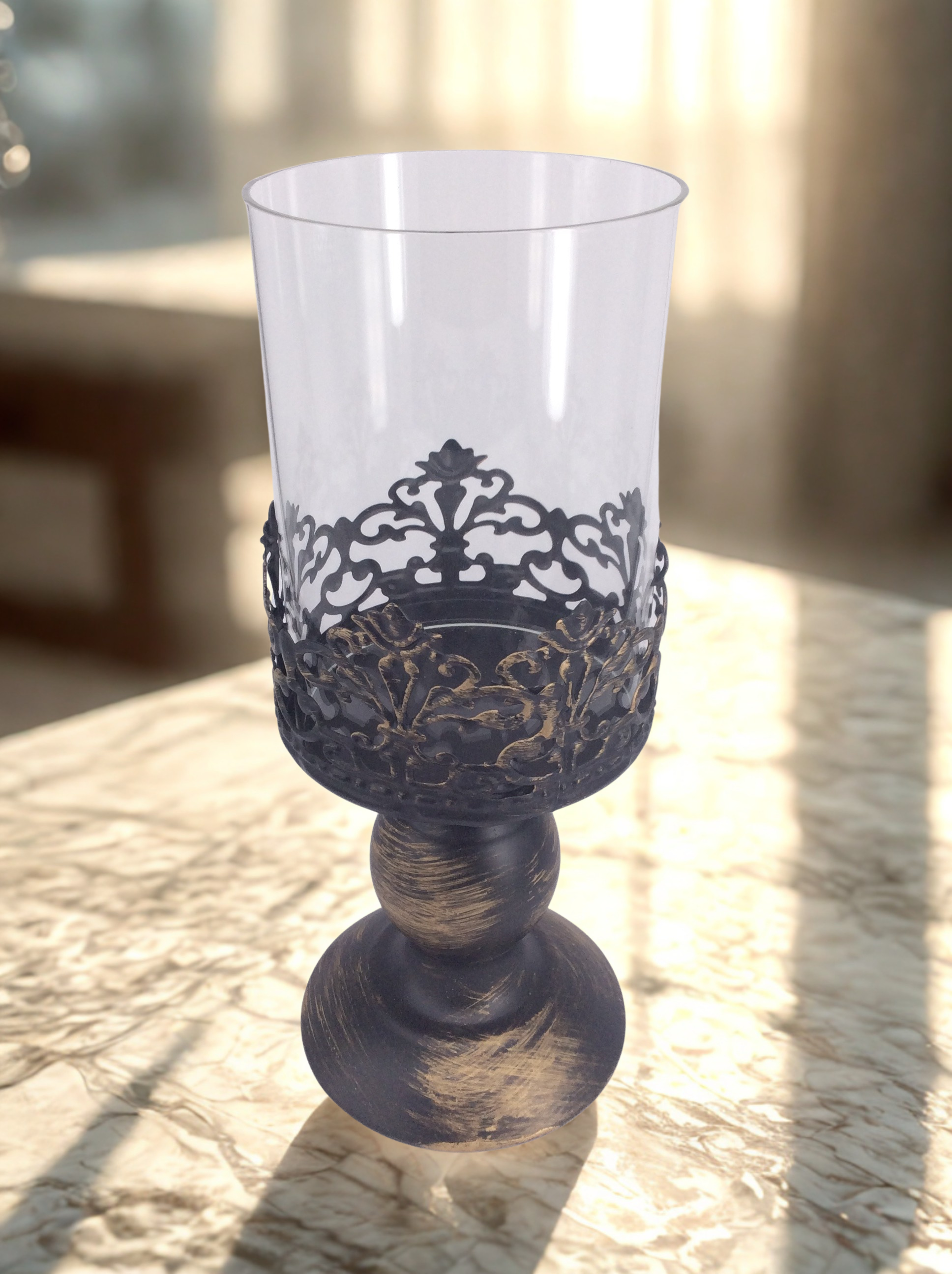 regal small marble bg.png