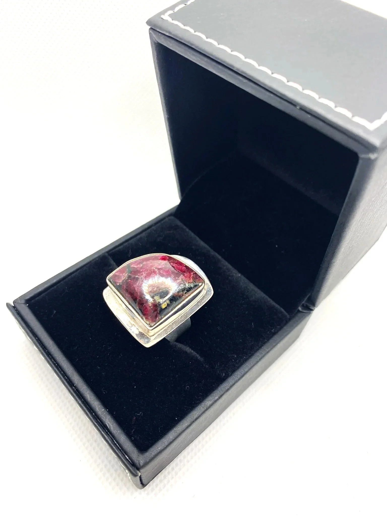 Eudialyte Sail (S8) Sterling Silver Ring