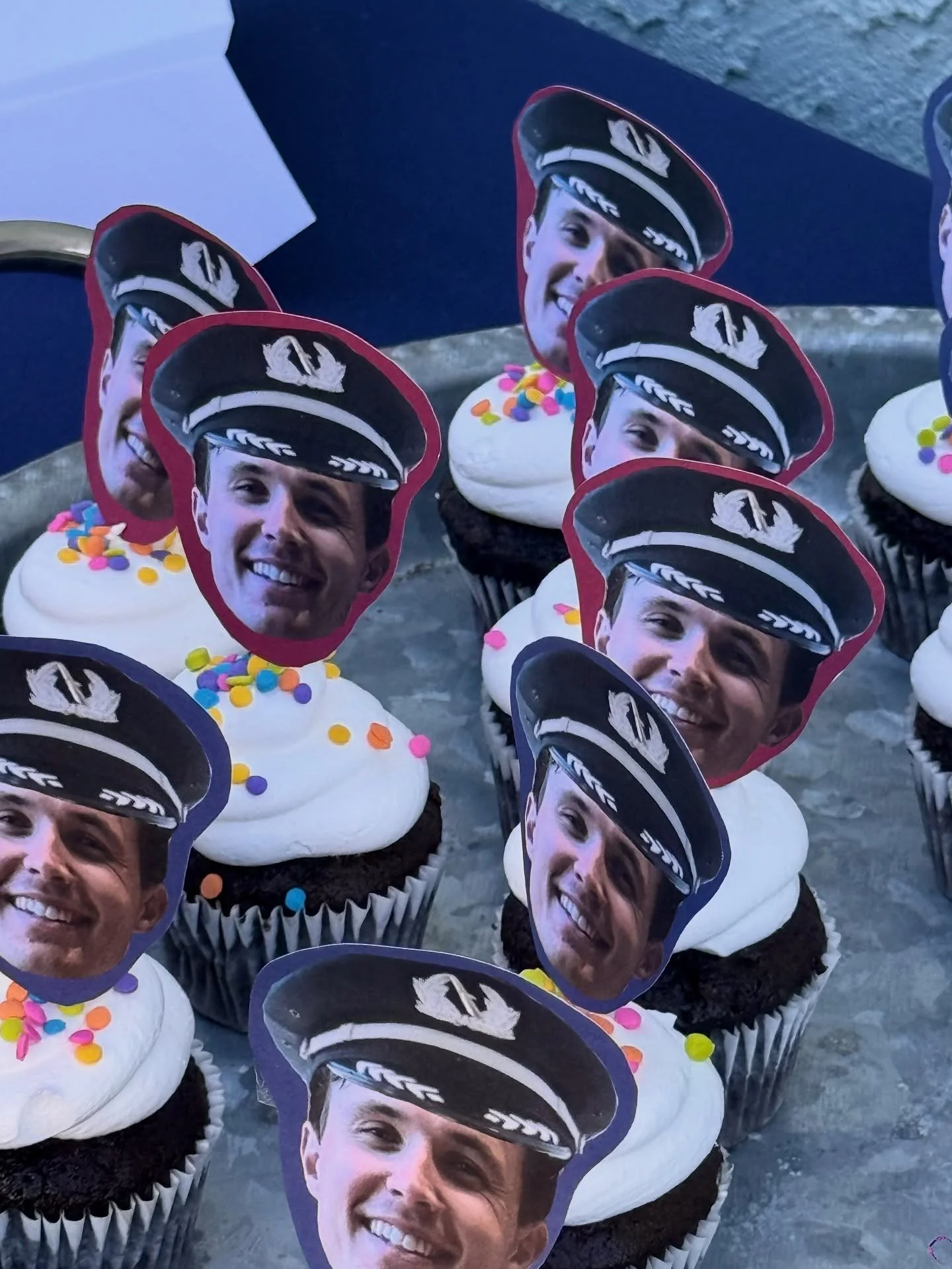 Taking flight with these sweet treats! 

We love helping with custom party favors including cake toppers! 

#fyp #cupcakes #partyfavors #smallbusinesssupportingsmallbusiness