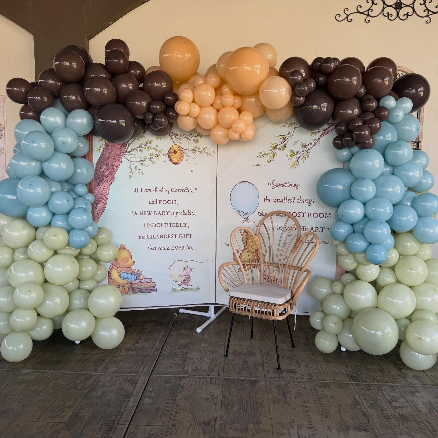 a little hunny is on the way and we couldn&rsquo;t be more grateful for the opportunity to shower mom &amp; dad 🍯🍼👶🏽 #winniethepooh #babyshower #partydecorations #eventorganizer
