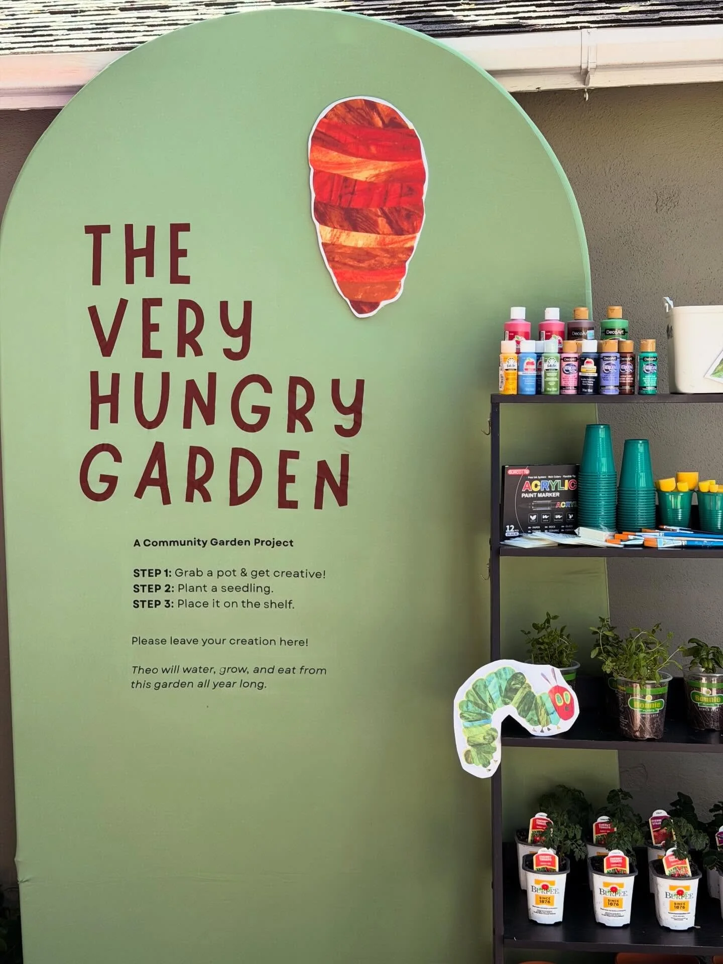 Party favors that grow with you. 🌱🐛

For Theo&rsquo;s 1st birthday, we didn&rsquo;t just want to set up a beautiful backdrop&mdash;we wanted to curate a moment of connection. 

Enter: The Very Hungry Garden.

Guests grabbed a pot, got creative with