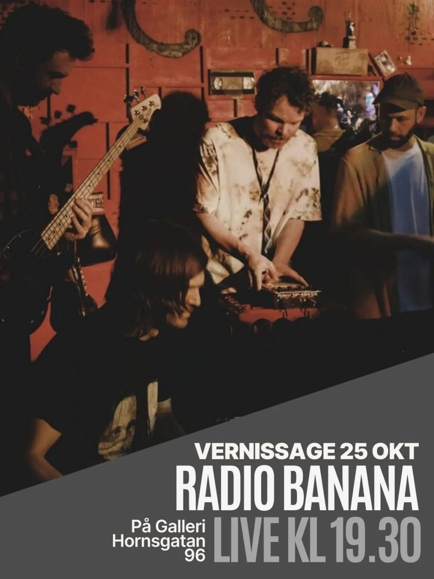 🚨 Big news for my vernissage! 🚨

On October 25, 7.30 PM, my amazing friends from Radio Banana will join the opening with a live set &ndash; and I couldn&rsquo;t be more excited! 🟡🍌 @radiobanana3000

Fredrik Mjelle, Henrik &Ouml;hberg, Arne Barlin