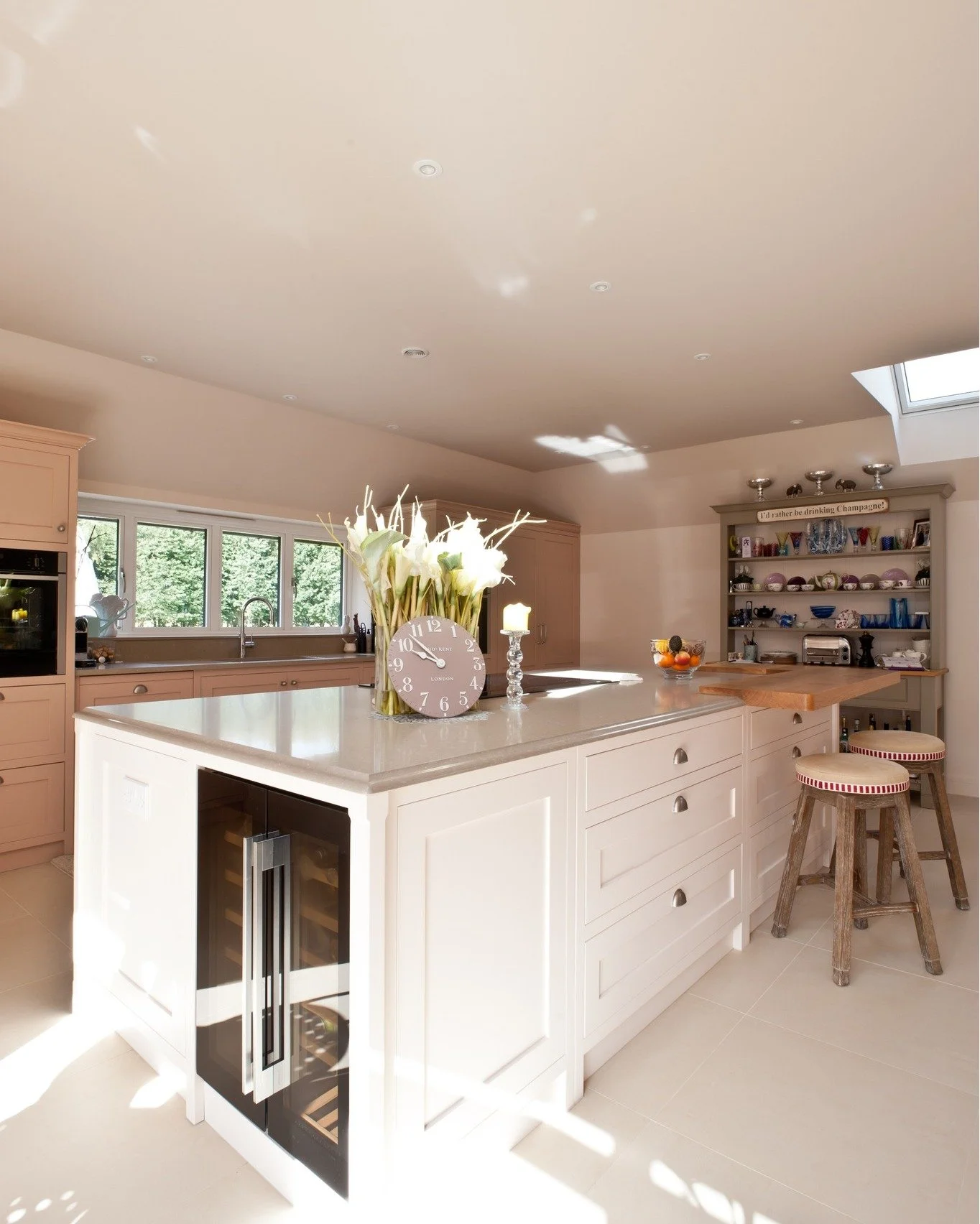 Looking forward to sharing more of this beautiful project with you, soon.

#pinkkitchens #bespokefurniture ##bespokekitchendesign #bespokefurnituredesign