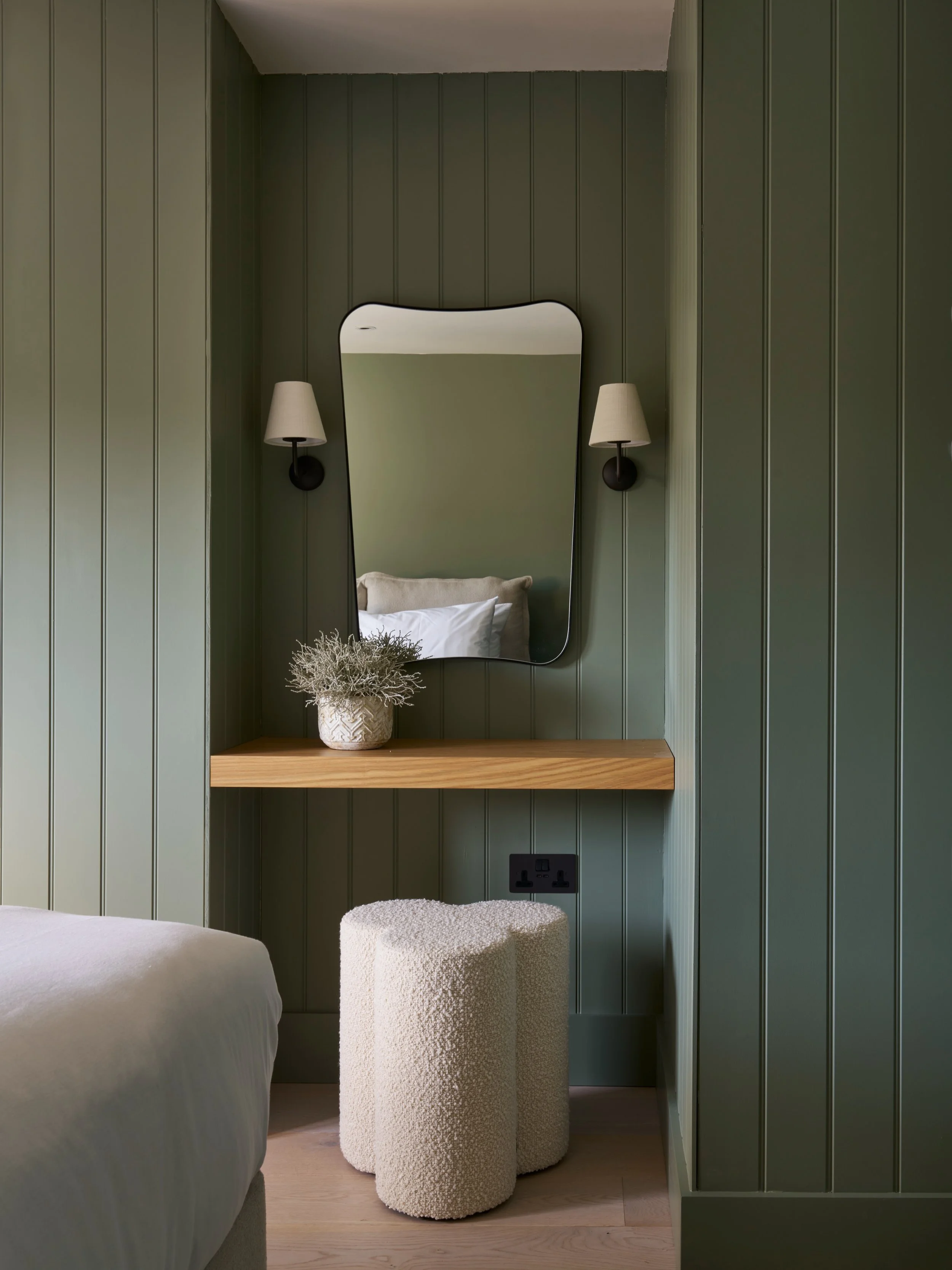 Our latest blog: The Rooms Nobody Used to Talk About?

Do you remember the days when it was always the kitchen and living room? Sometimes the main bedroom - the children decorated their own 😂

But so much has changed - maybe because we are so busy a