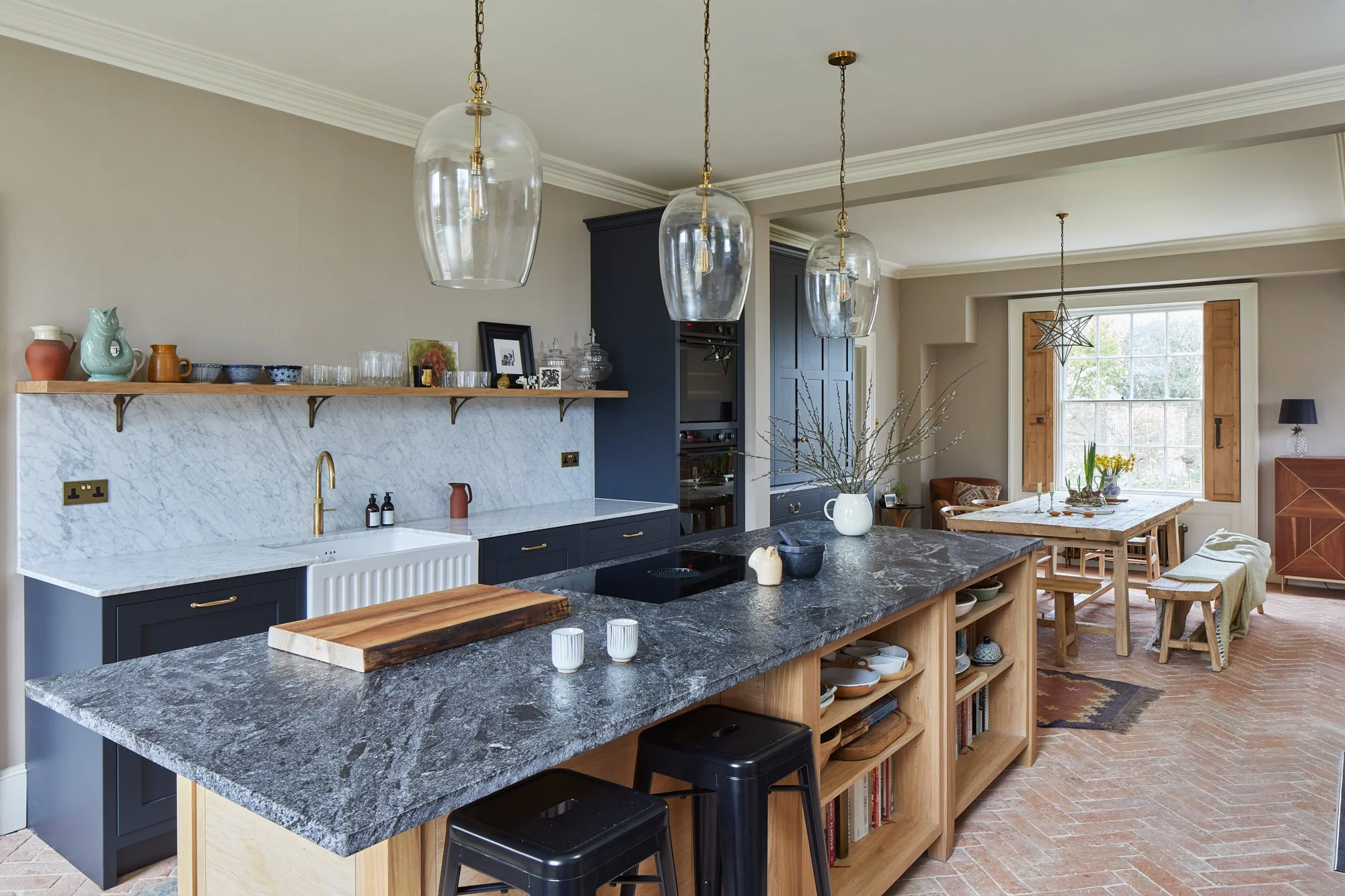 granite worktops, oak island, custom-mad kitchen